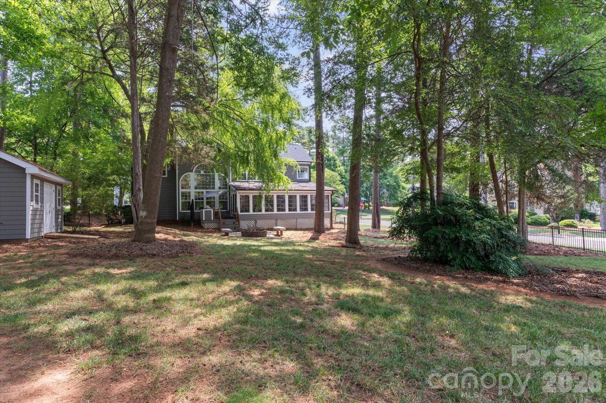122 Lake Pine Road — Mooresville
