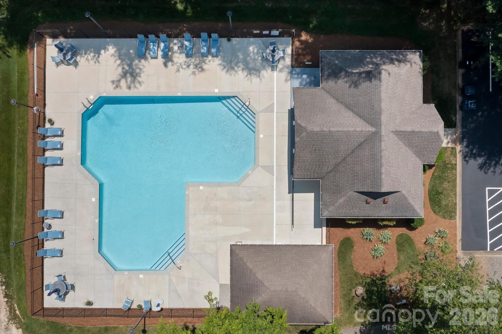 122 Lake Pine Road — Mooresville