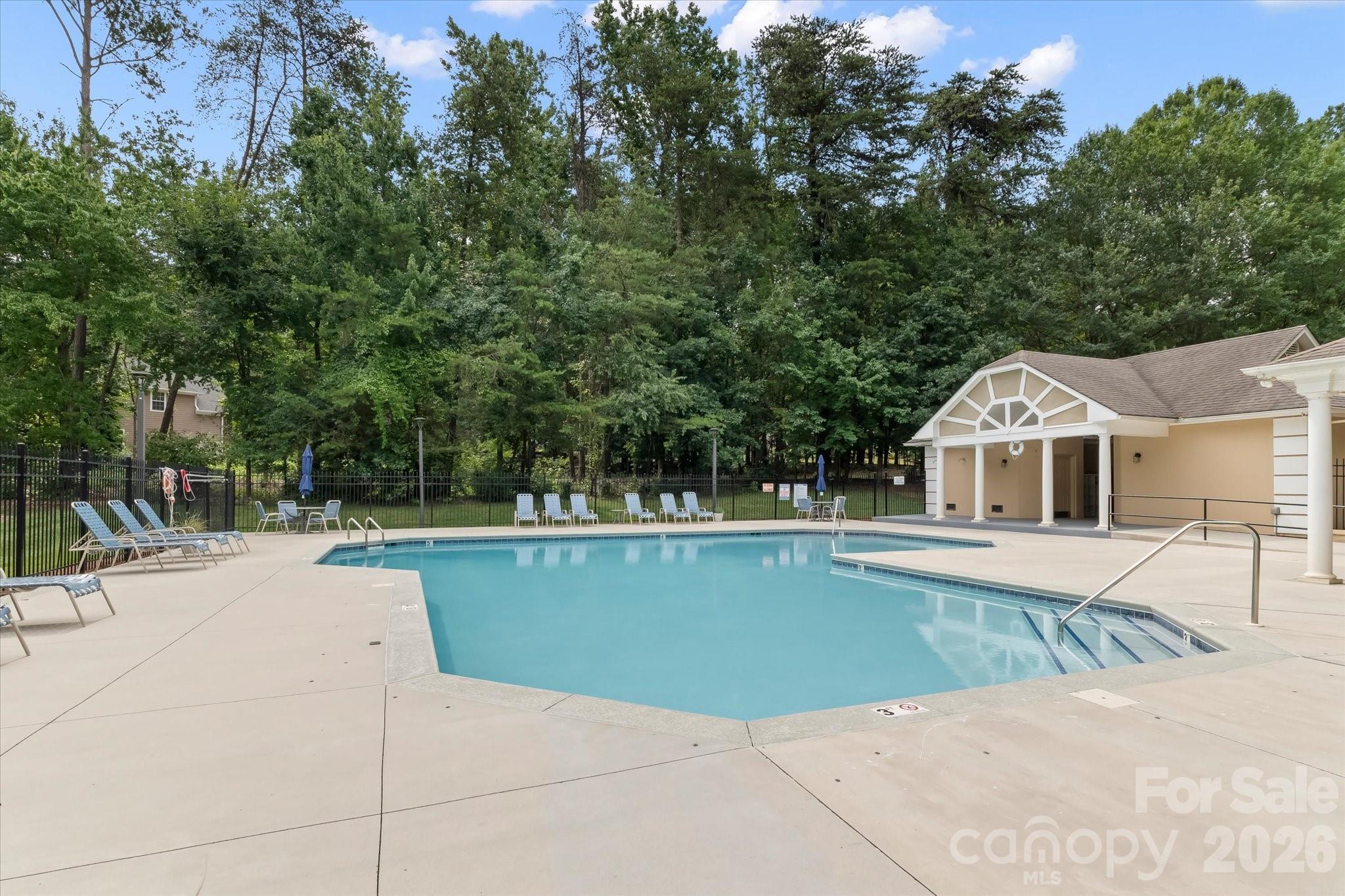 122 Lake Pine Road — Mooresville