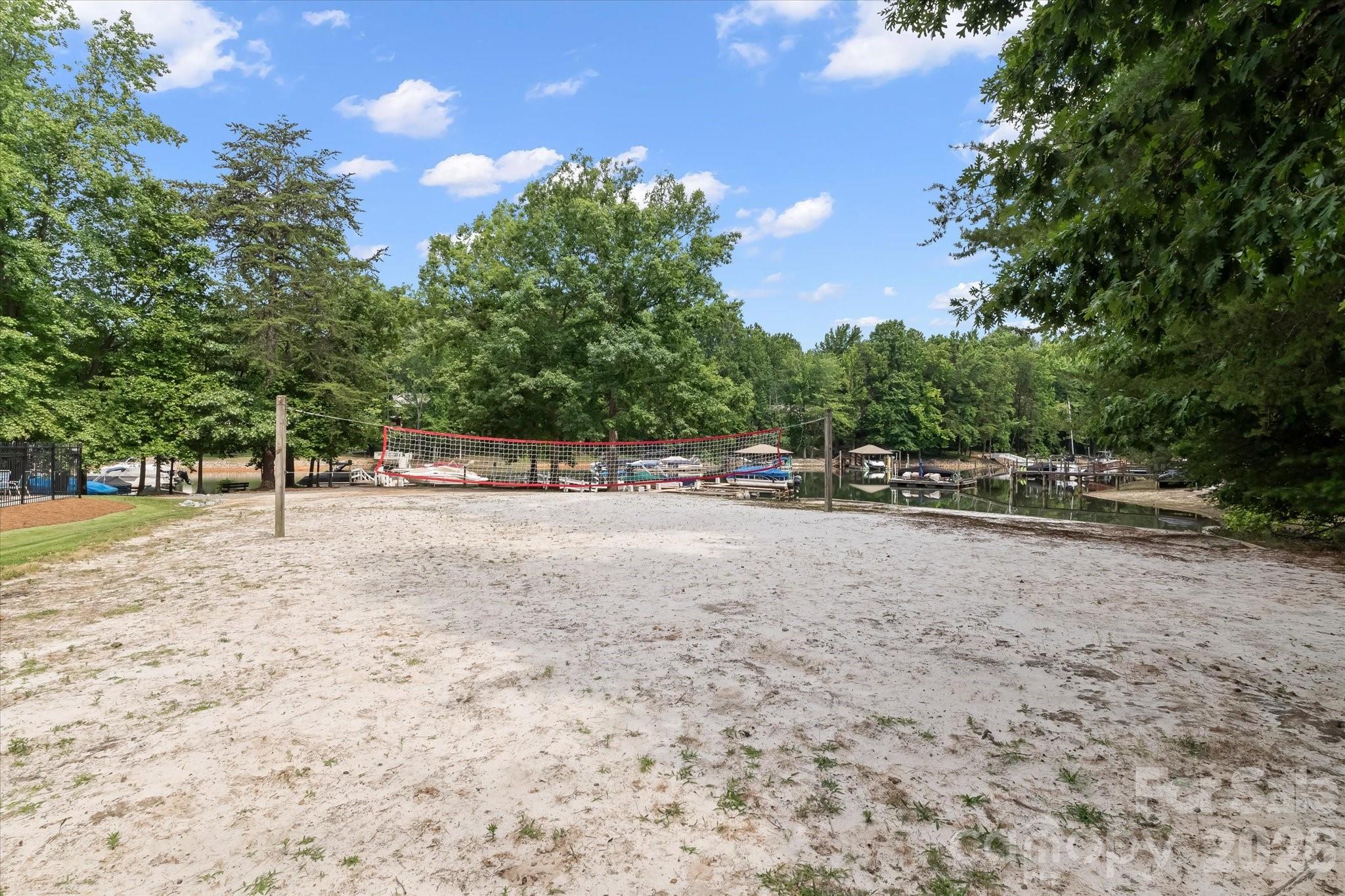 122 Lake Pine Road — Mooresville