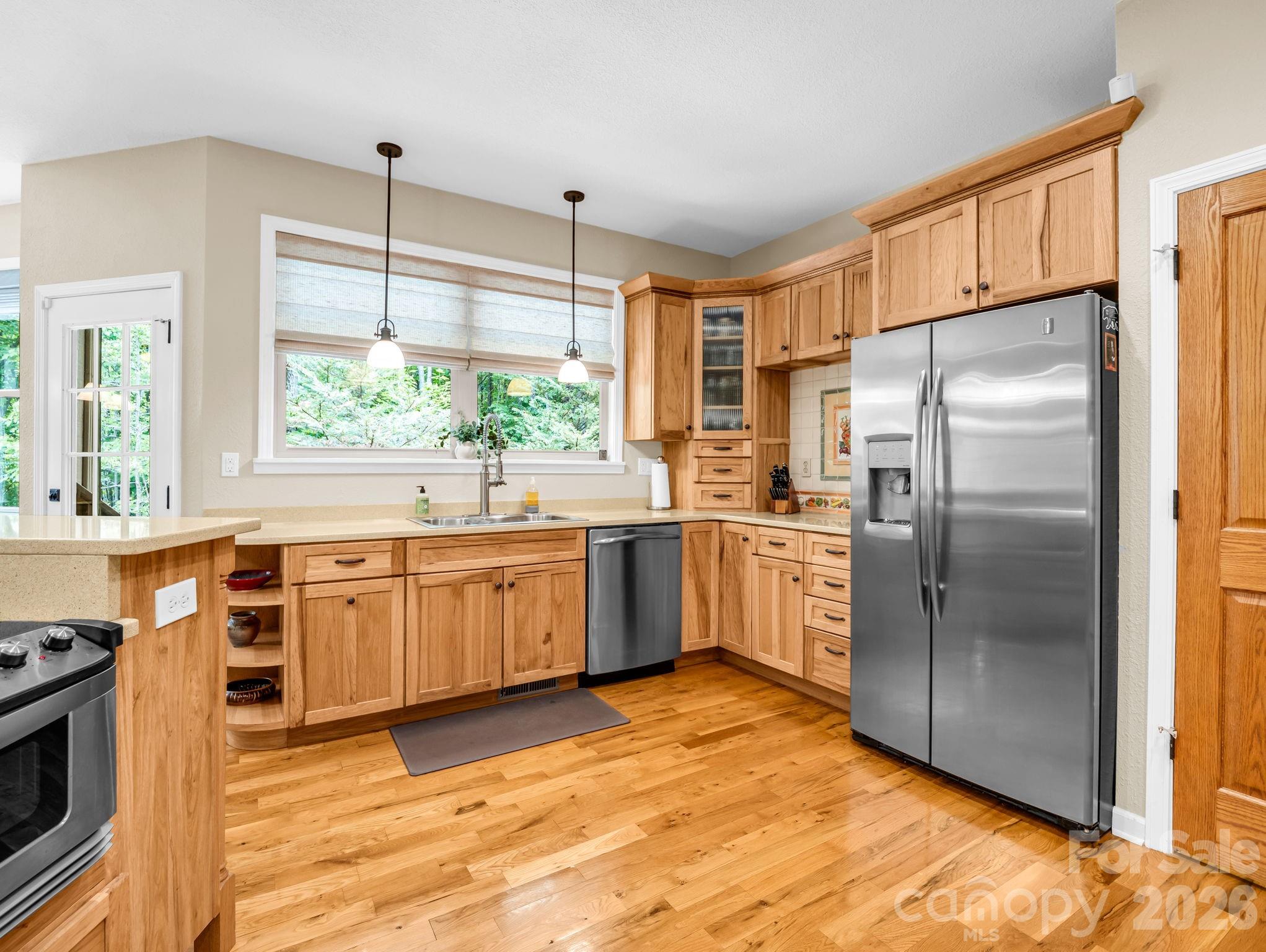 131 Arcadia Falls Way — Black Mountain