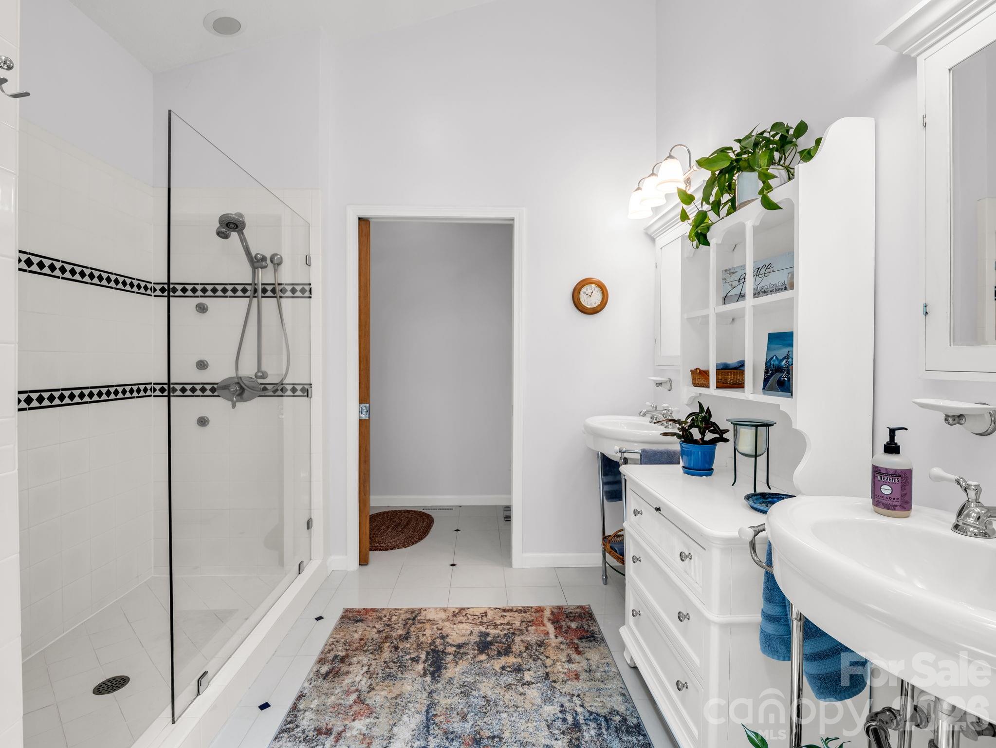 131 Arcadia Falls Way — Black Mountain