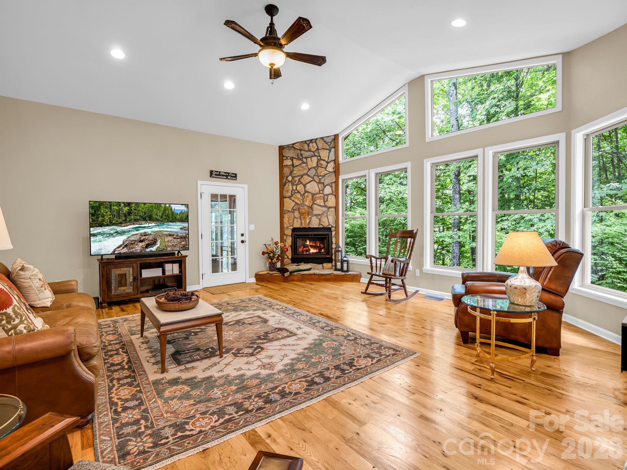 131 Arcadia Falls Way — Black Mountain