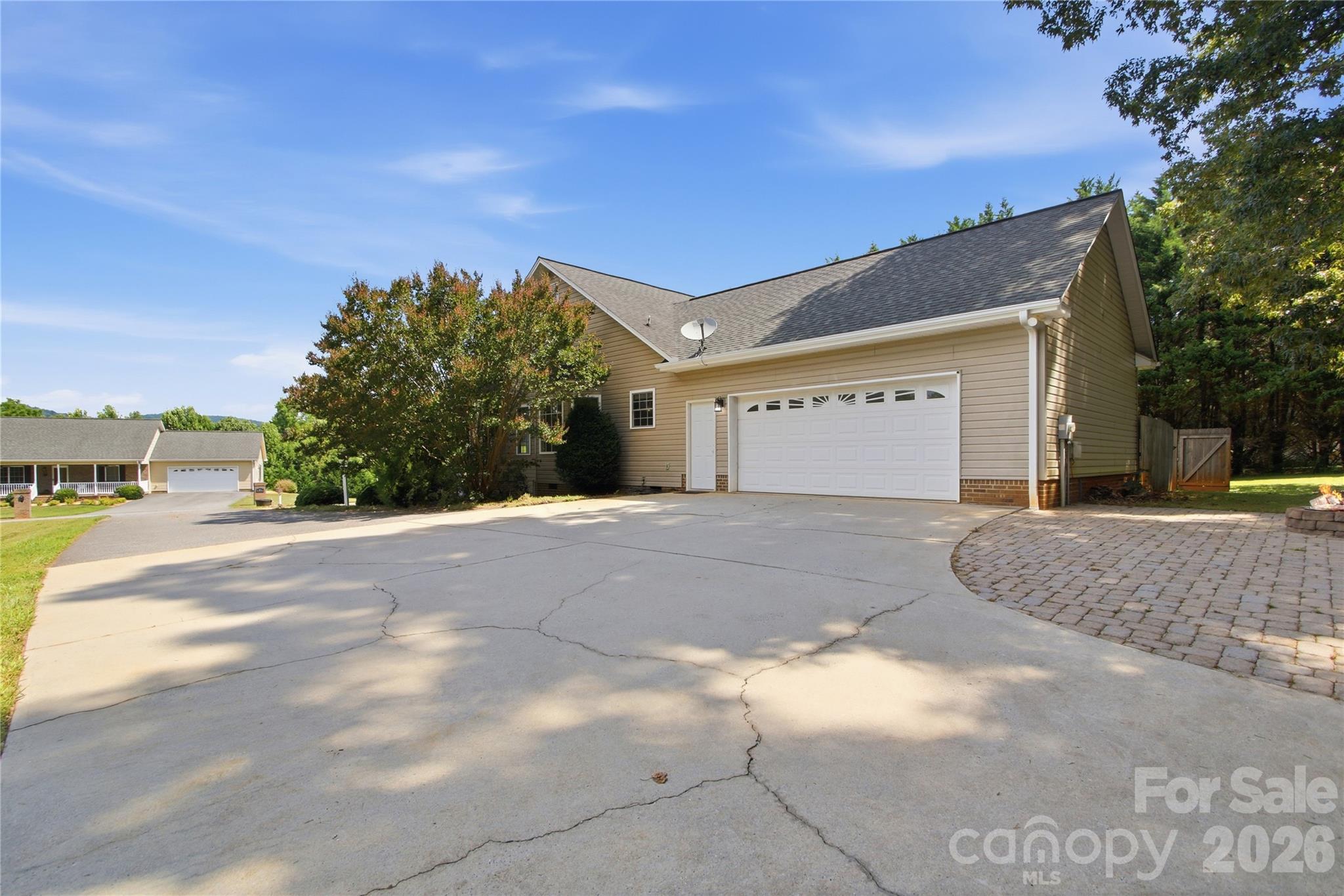 4795 Mountain Run Drive — Lenoir