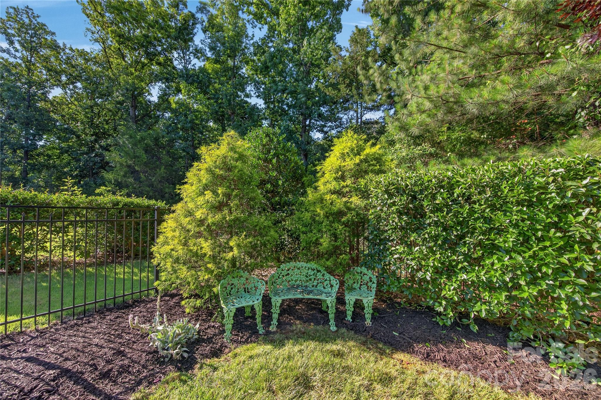 4028 Deer Track Court — Mint Hill
