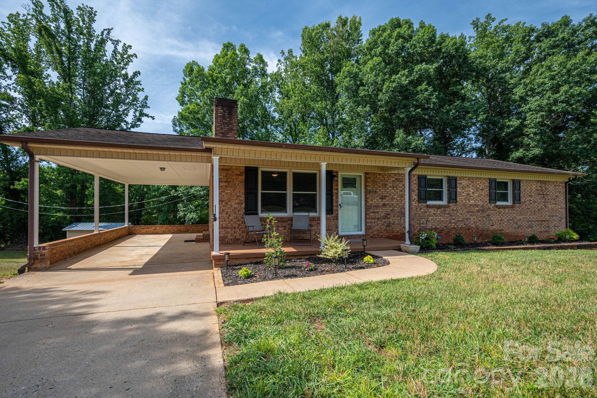 896 Cedarline Drive — Shelby