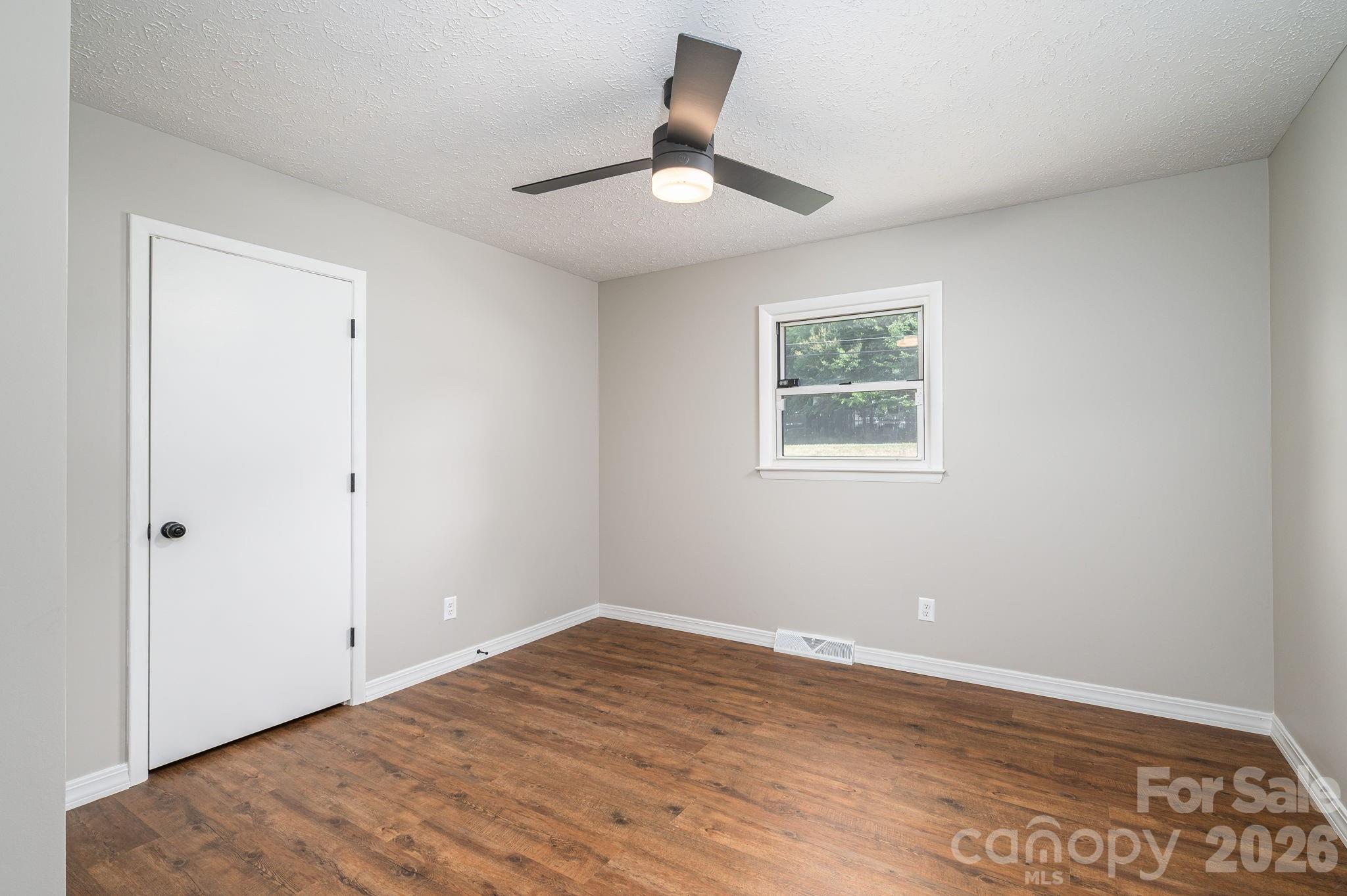896 Cedarline Drive — Shelby