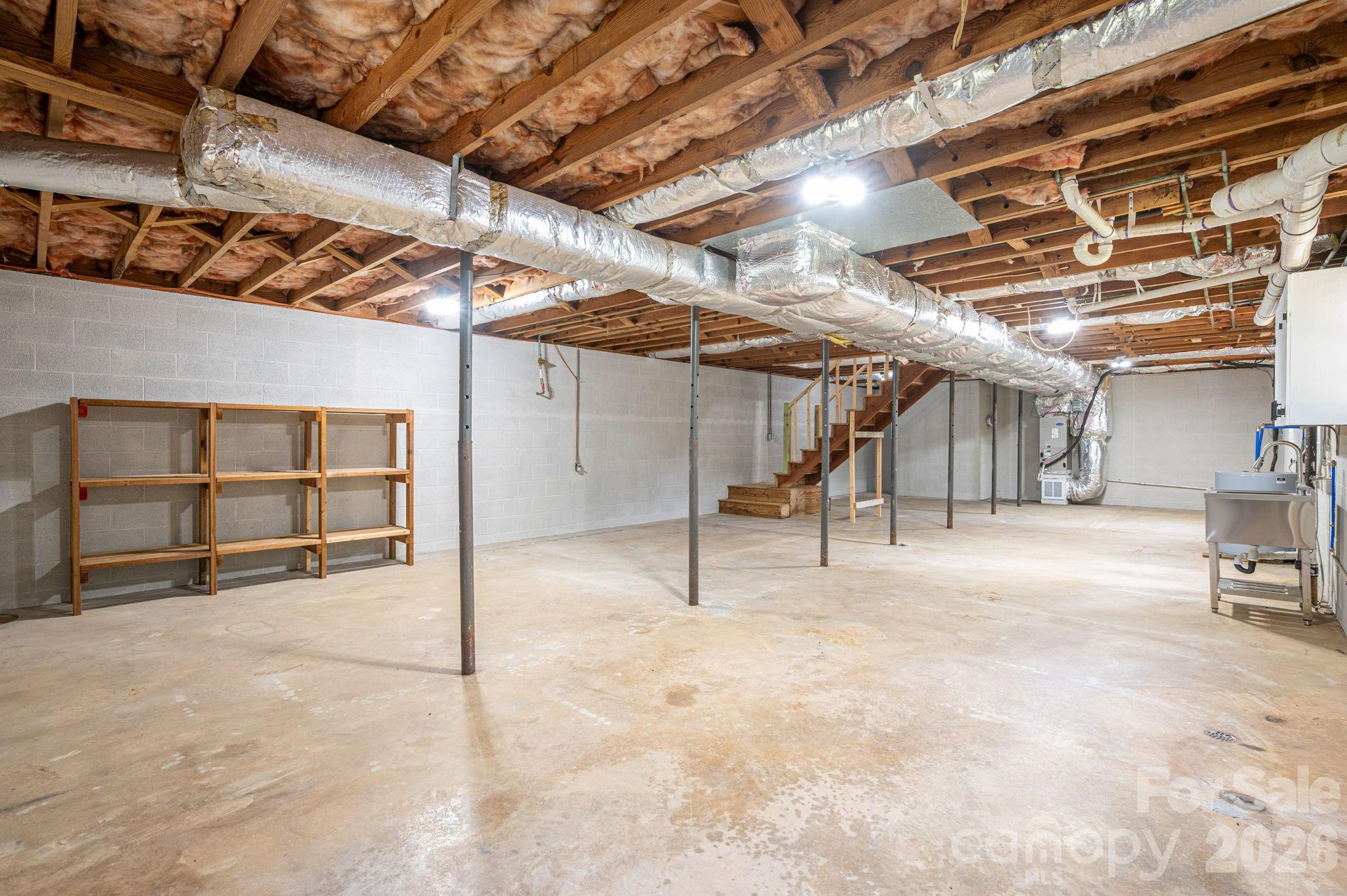 896 Cedarline Drive — Shelby