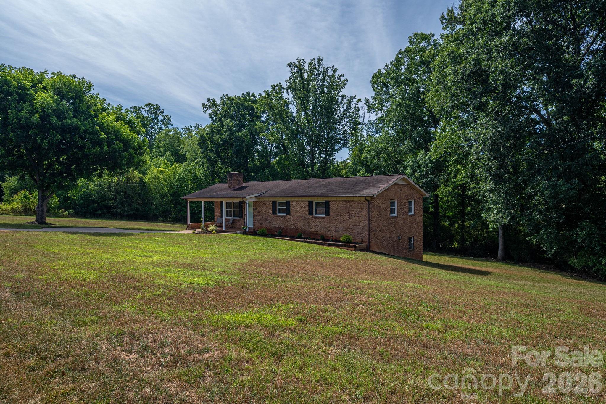 896 Cedarline Drive — Shelby