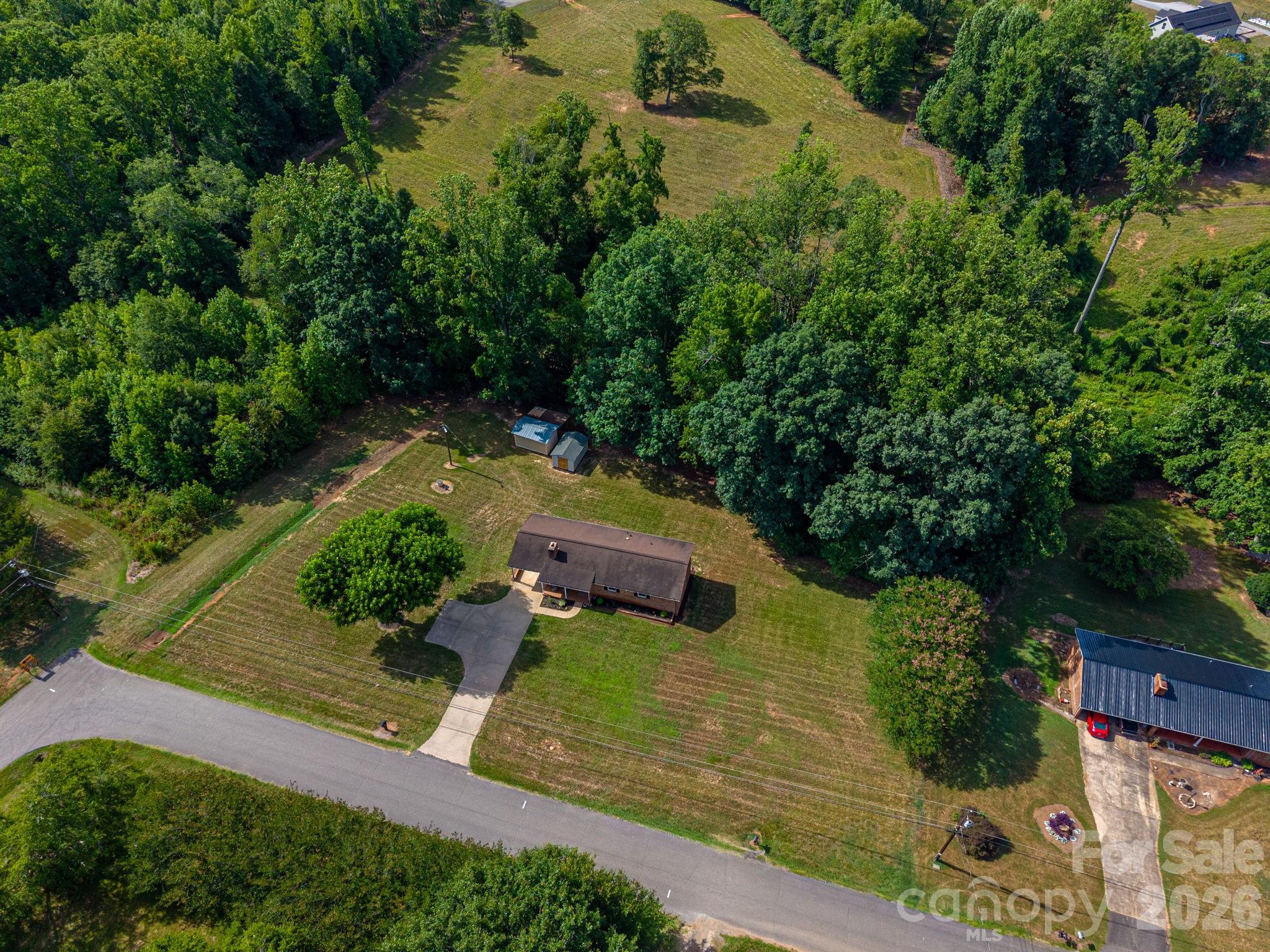 896 Cedarline Drive — Shelby