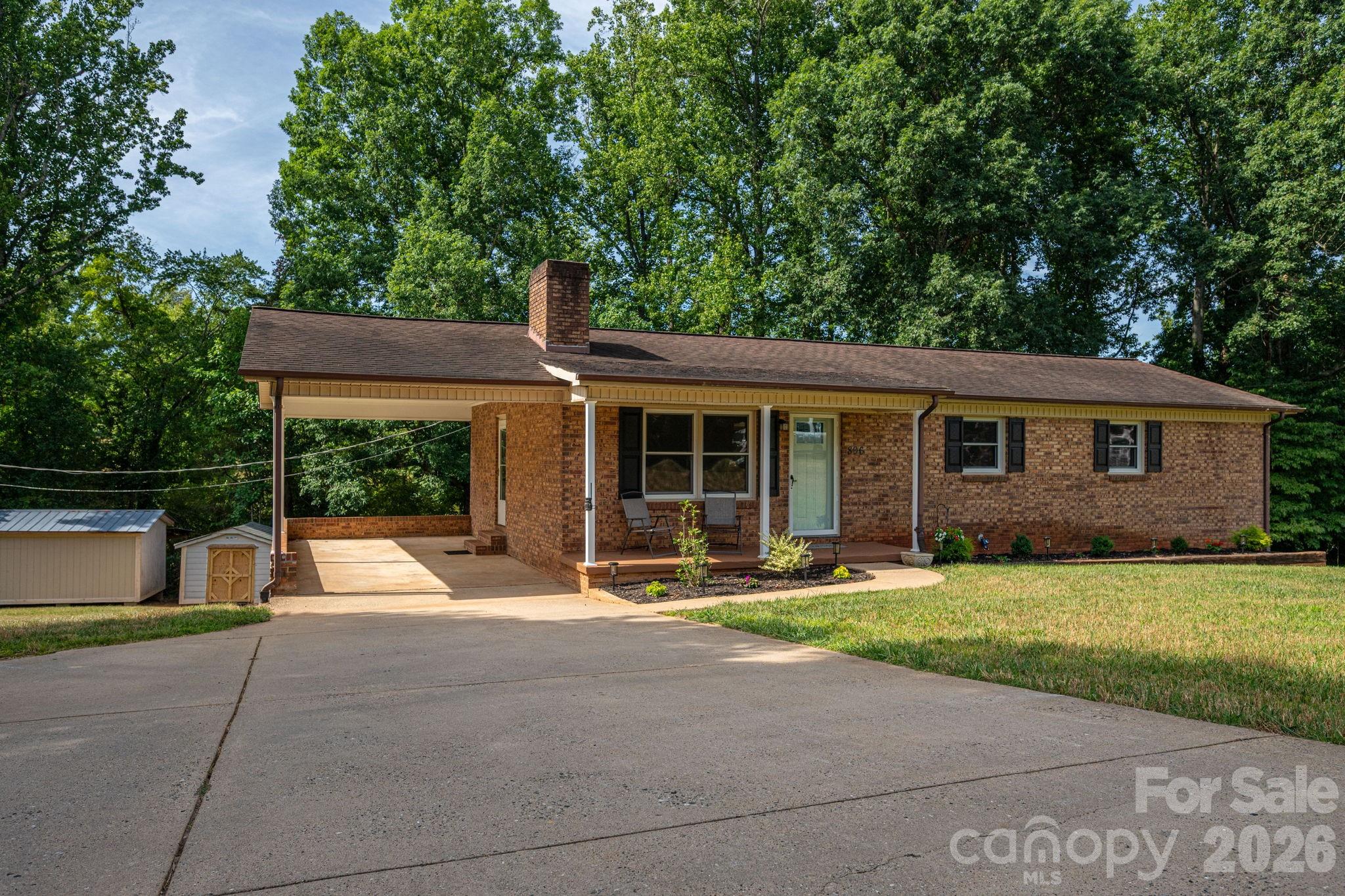 896 Cedarline Drive — Shelby