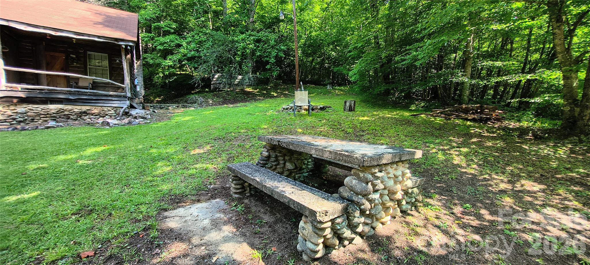 8340 Hwy 90 Highway — Collettsville
