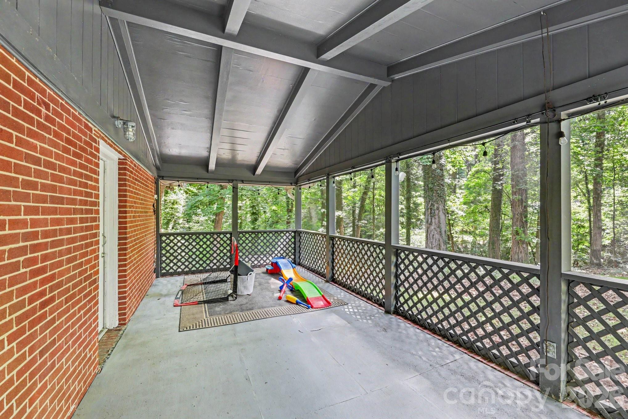 100 Malvern Court — Winston Salem