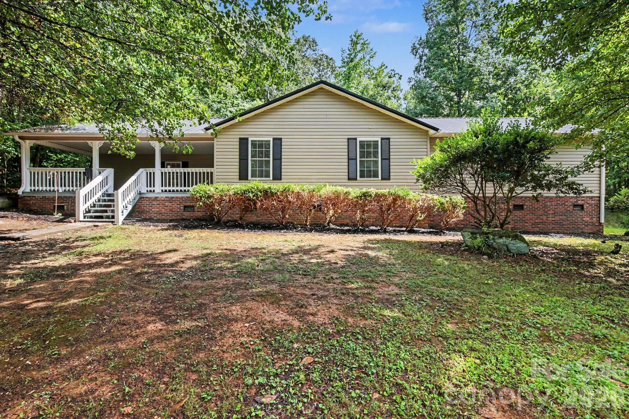 705 Loflin Road — Denton