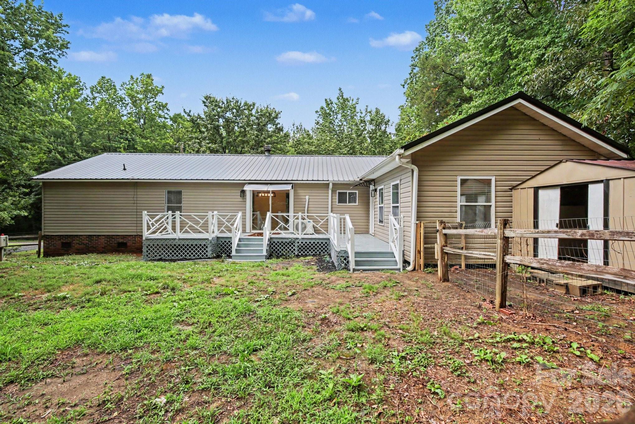 705 Loflin Road — Denton