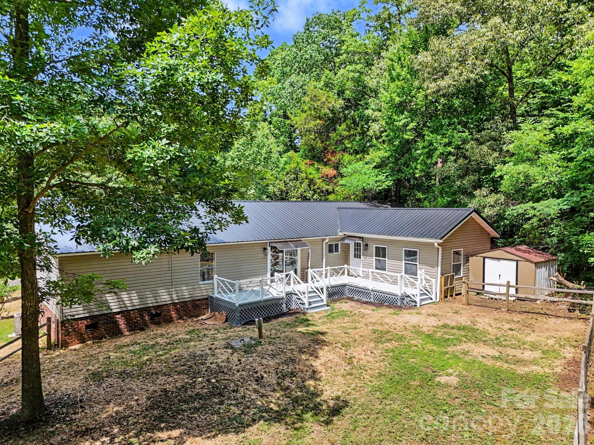 705 Loflin Road — Denton