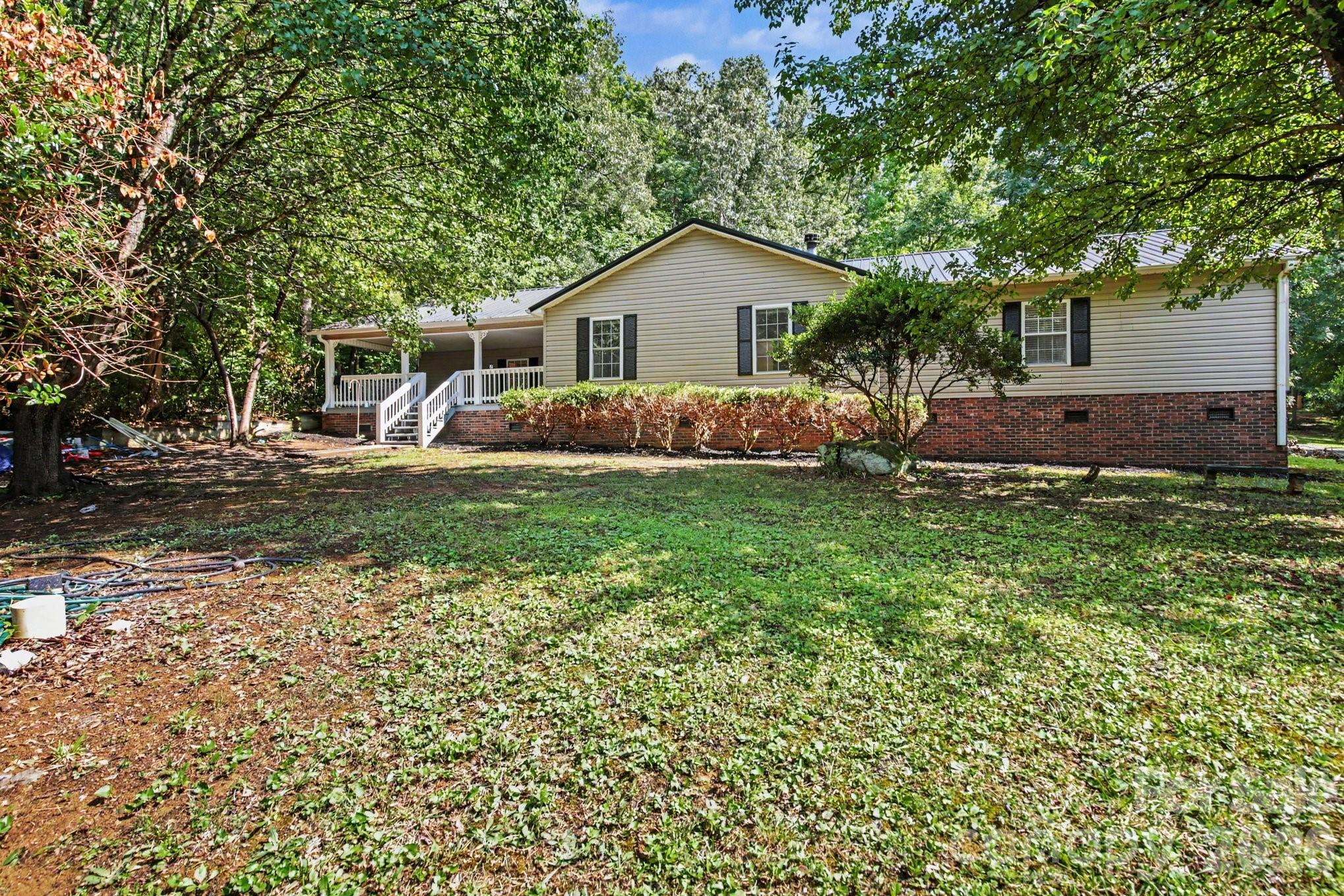 705 Loflin Road — Denton