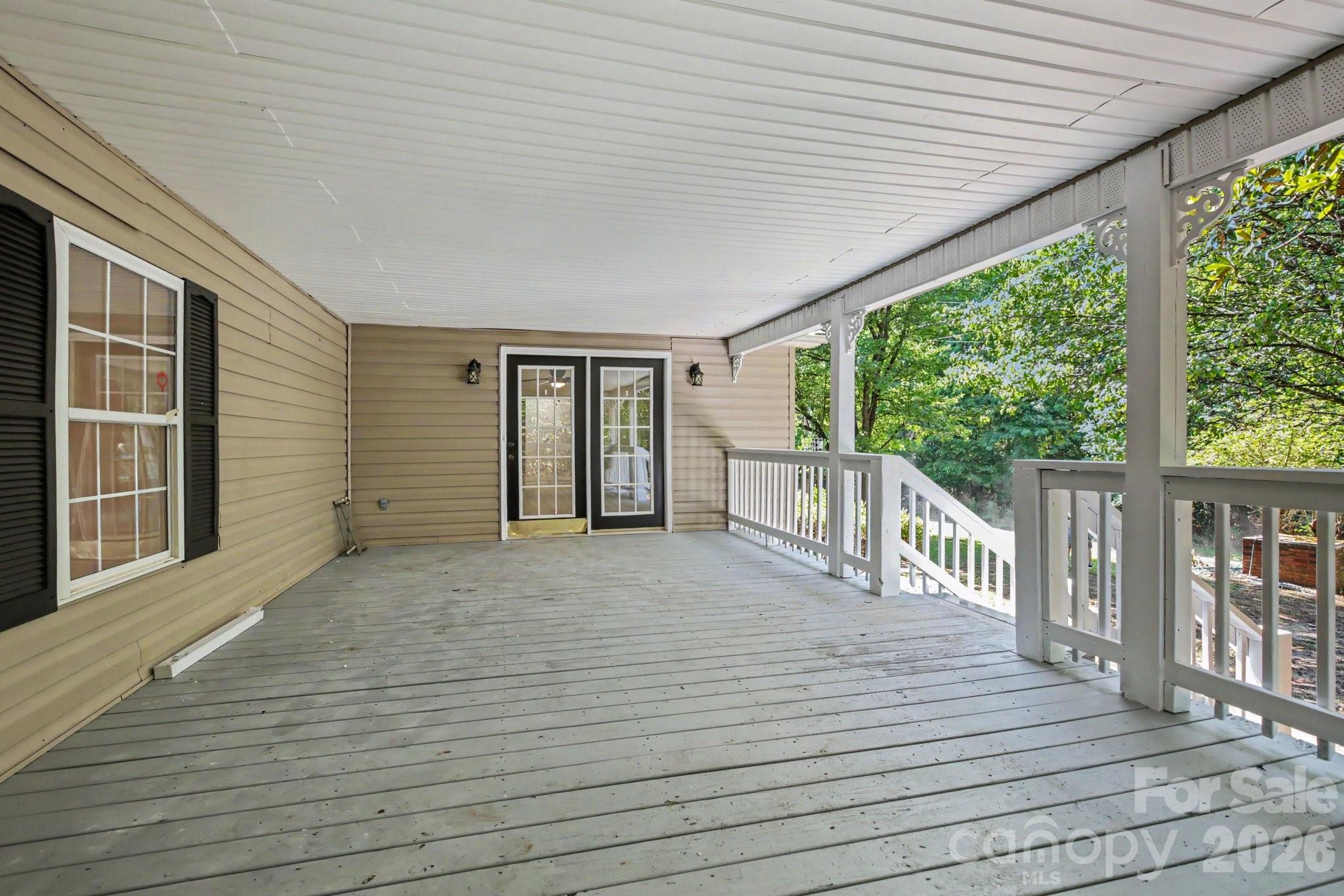 705 Loflin Road — Denton