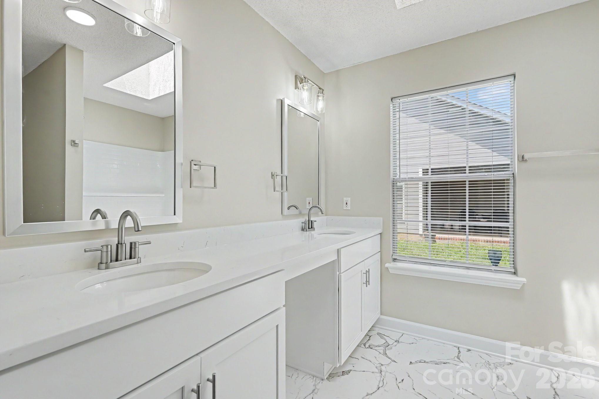7518 Prindle Lake Drive — Charlotte