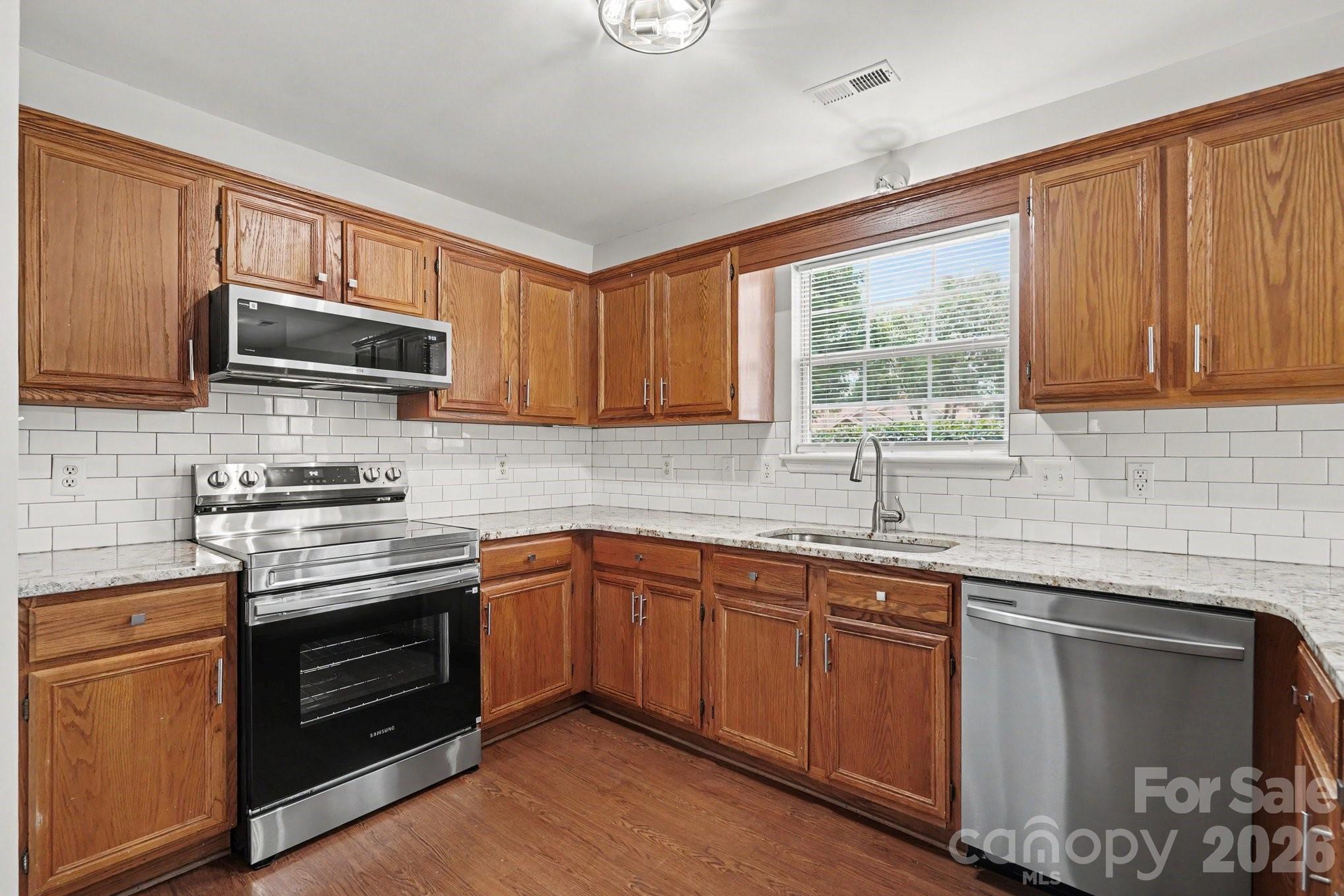 7518 Prindle Lake Drive — Charlotte