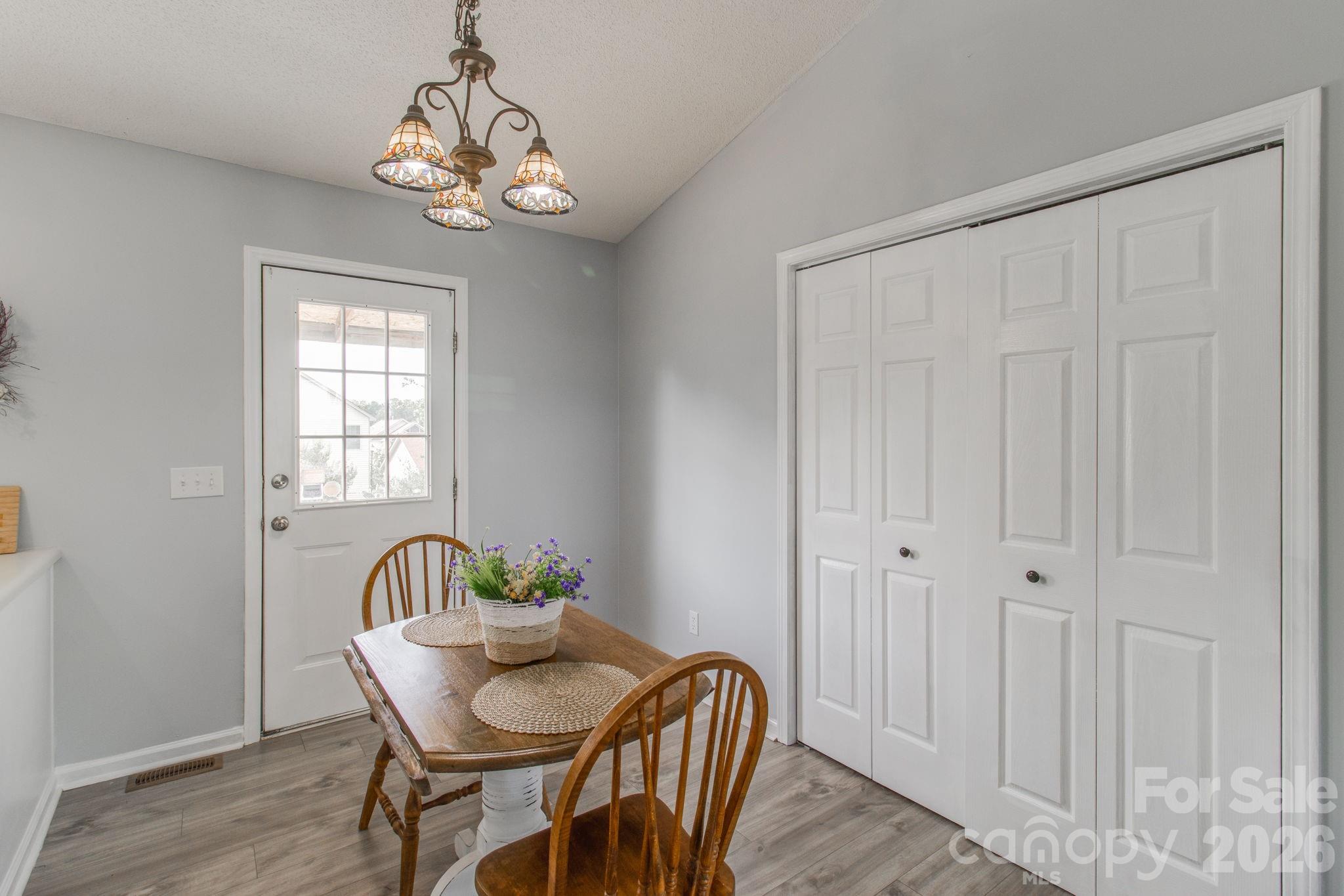 441 Coops Court — West Columbia
