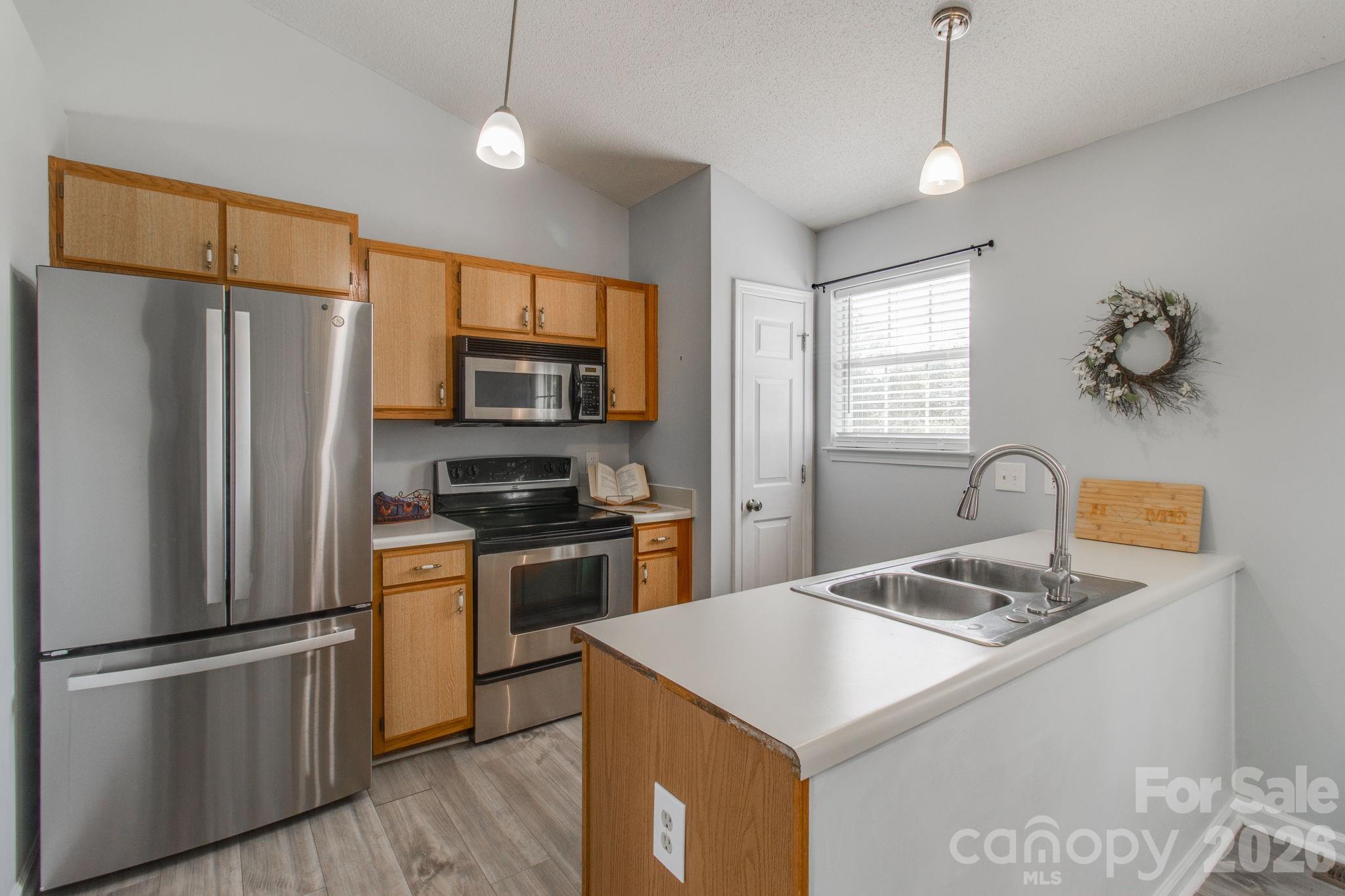 441 Coops Court — West Columbia