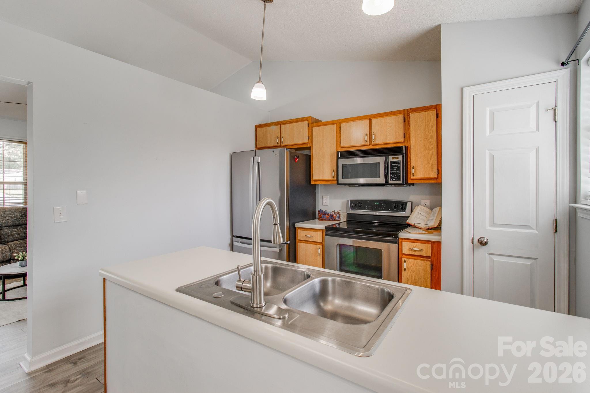 441 Coops Court — West Columbia