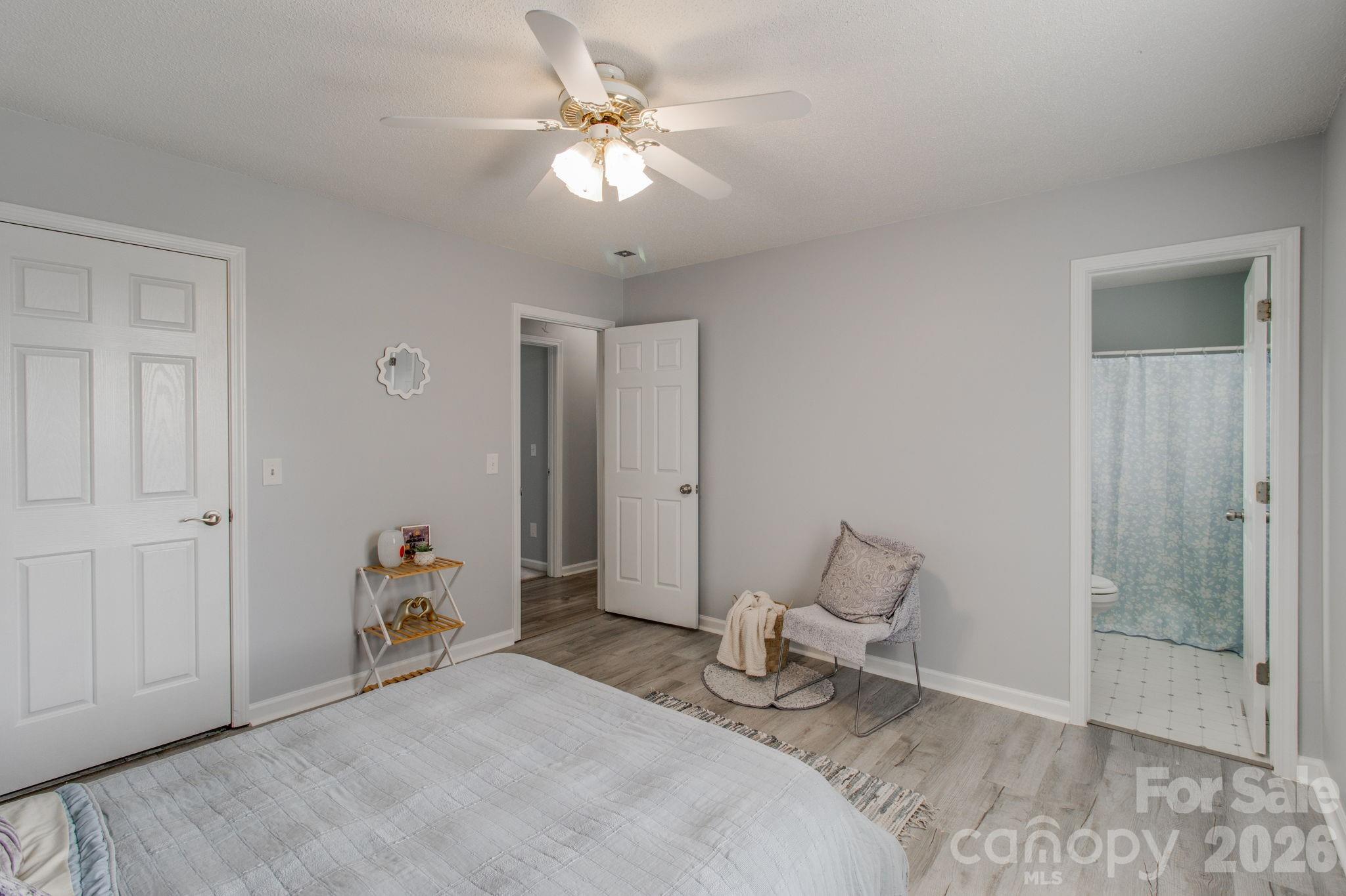 441 Coops Court — West Columbia