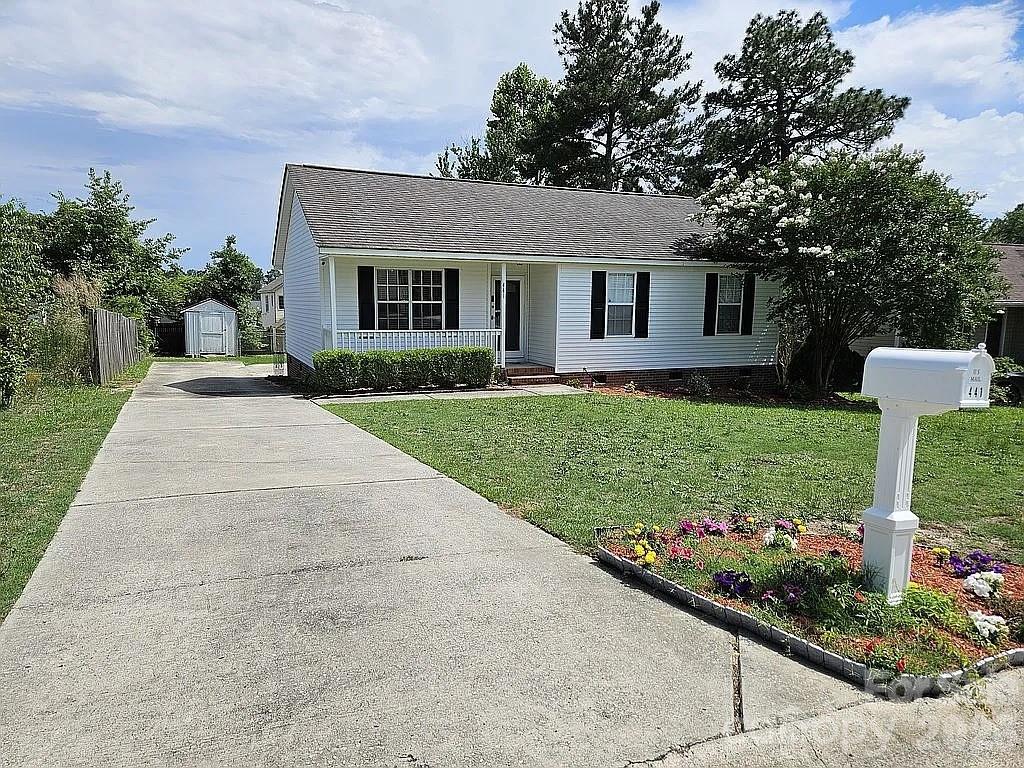 441 Coops Court — West Columbia