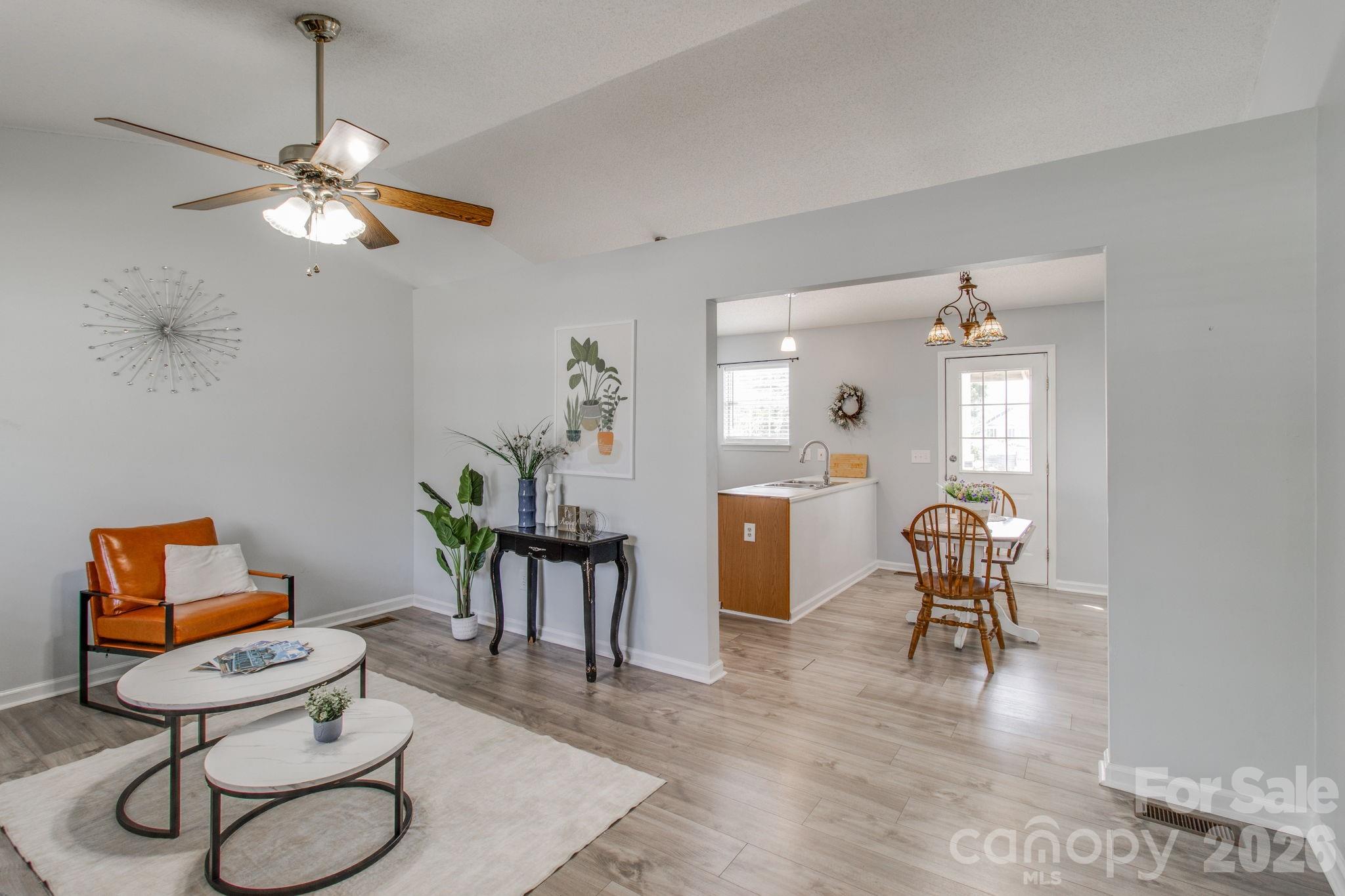 441 Coops Court — West Columbia