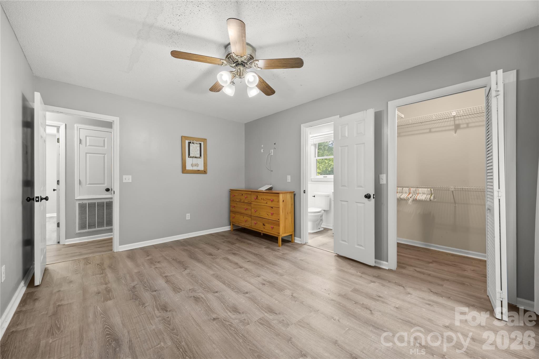 3571 Farm Lake Drive SW — Concord