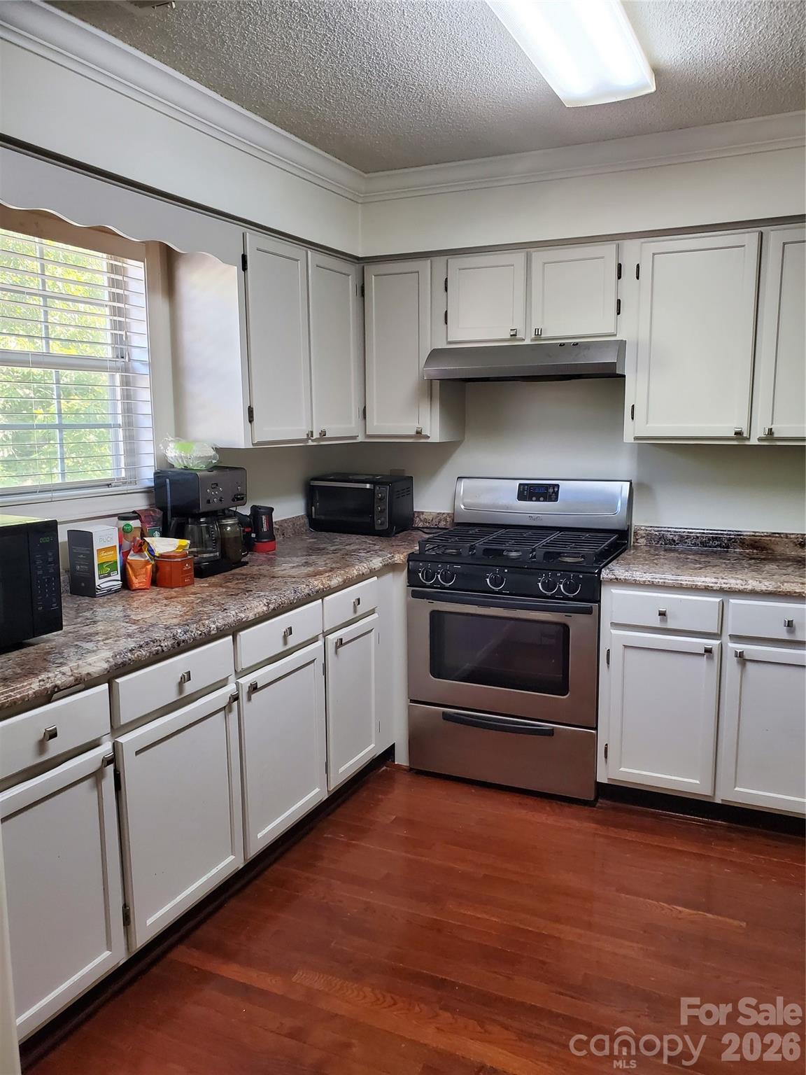 6049 Treetop Court — Charlotte