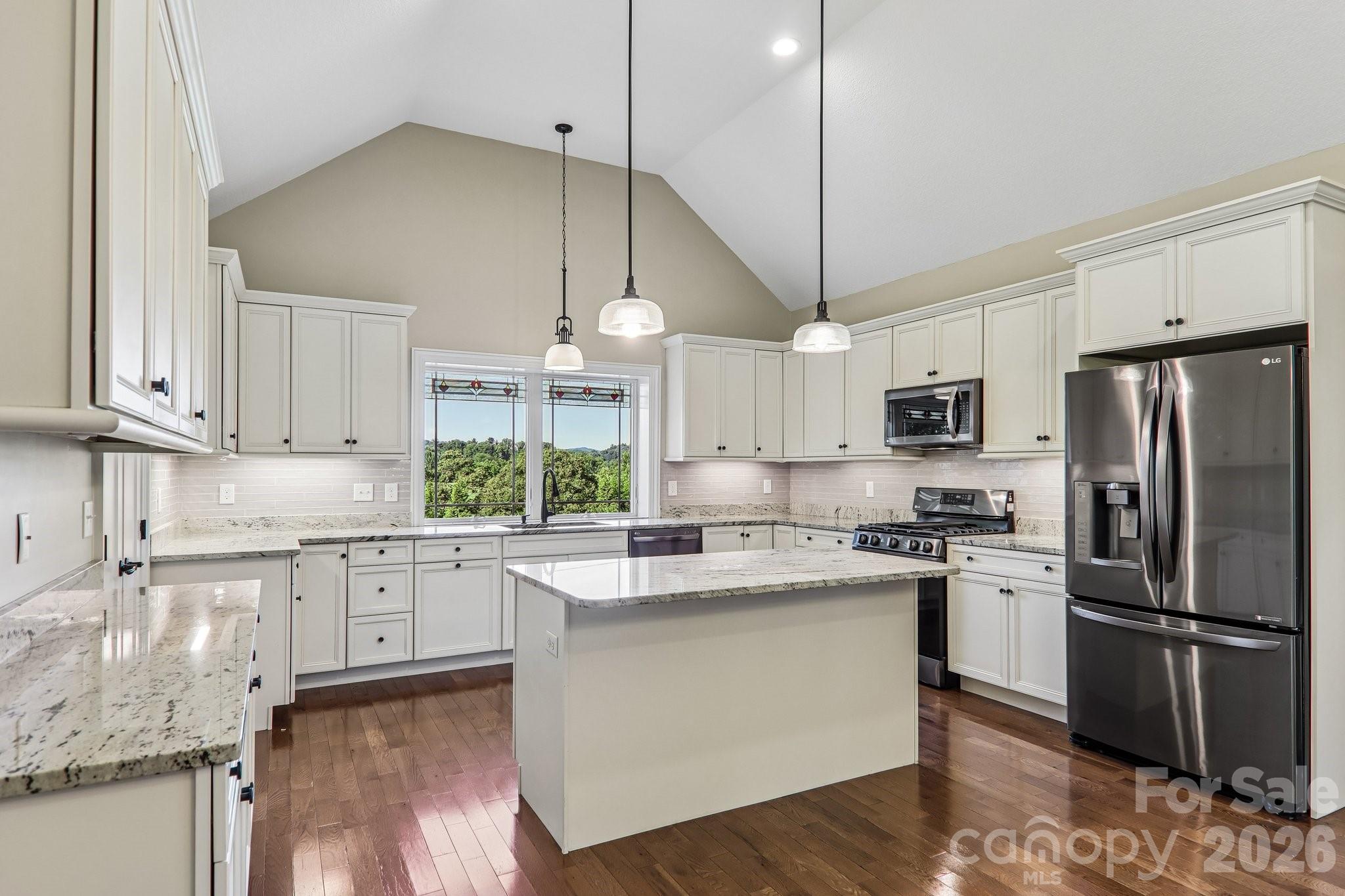 17 Hamilton Woods Lane — Etowah
