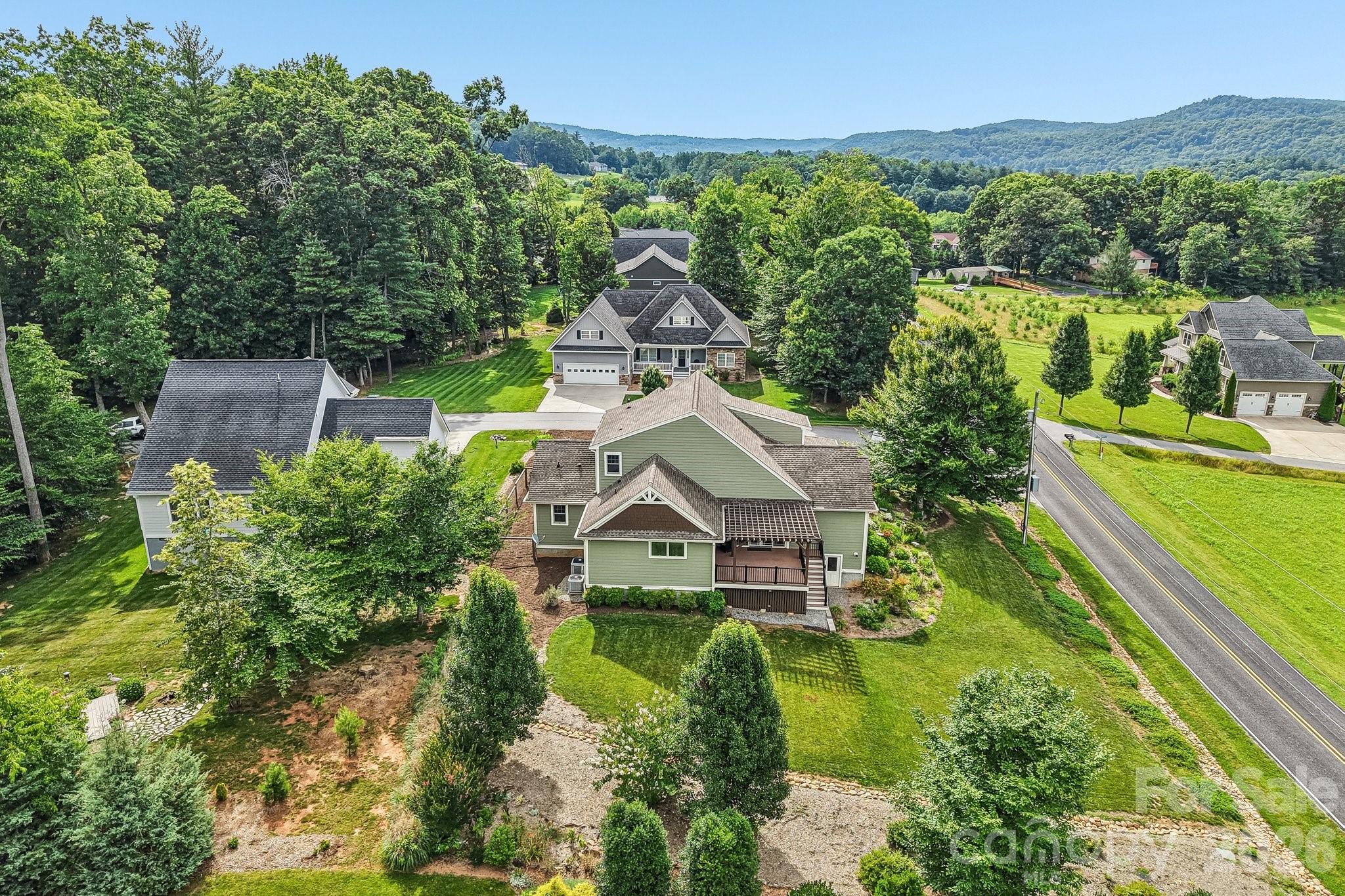 17 Hamilton Woods Lane — Etowah