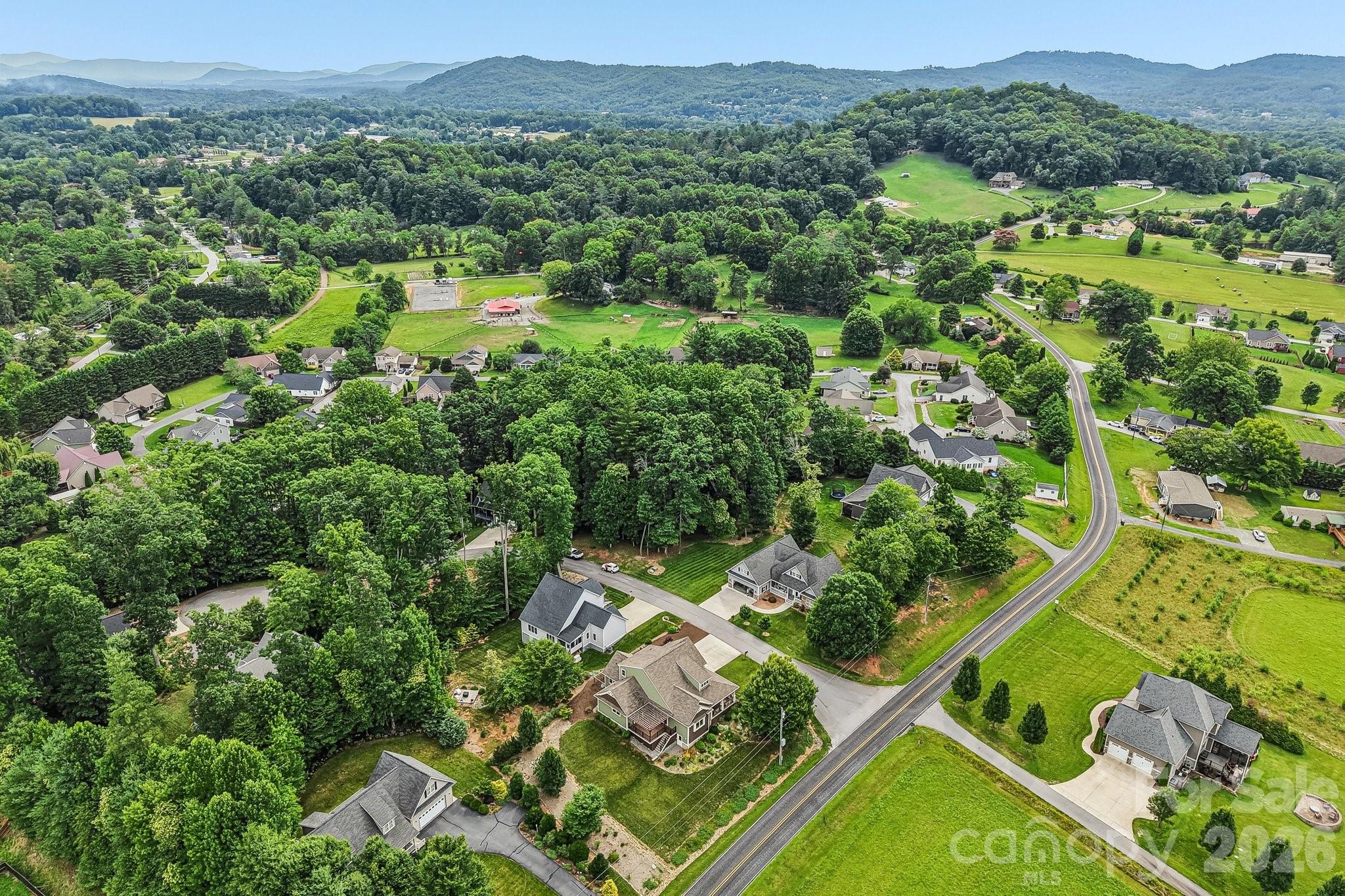 17 Hamilton Woods Lane — Etowah