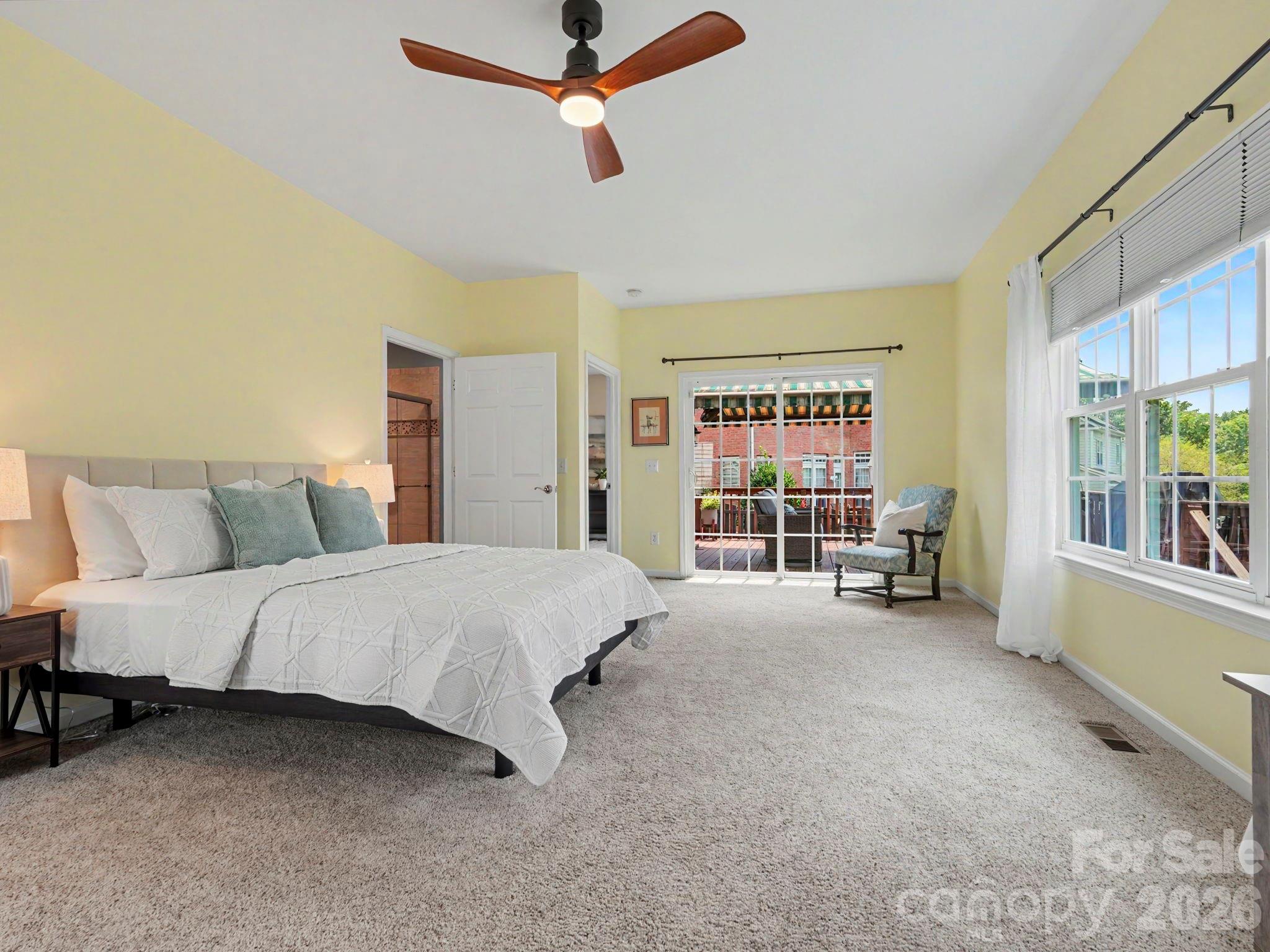 15505 Robsart Court — Charlotte