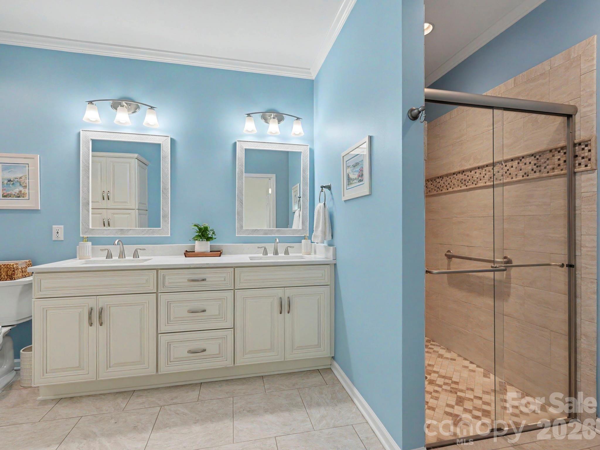 15505 Robsart Court — Charlotte