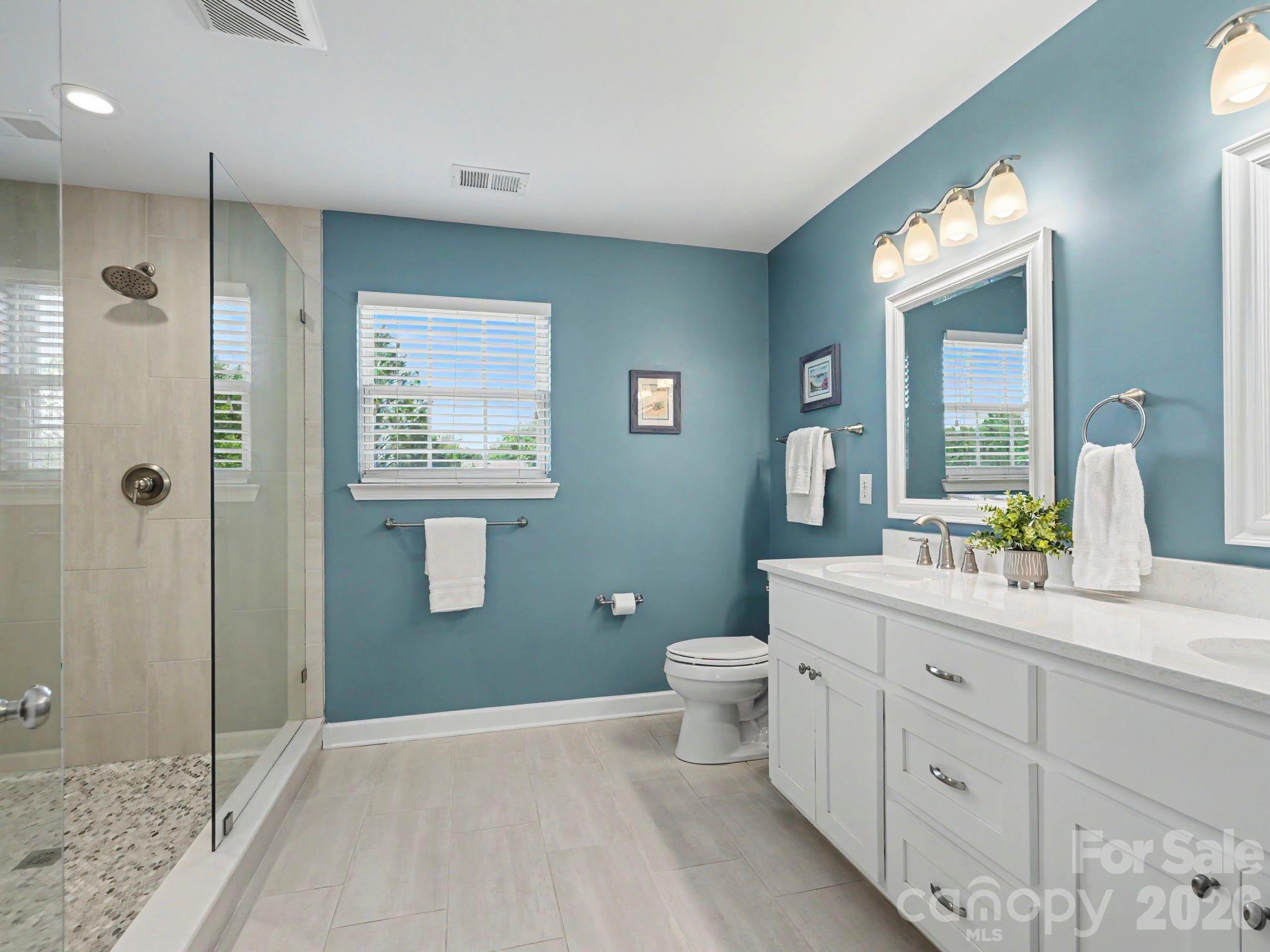 15505 Robsart Court — Charlotte