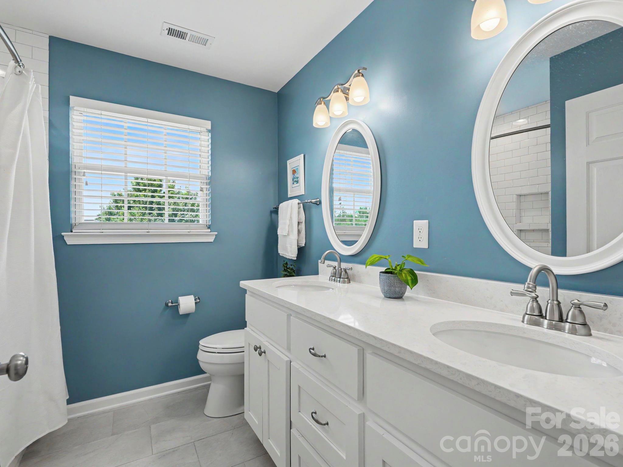 15505 Robsart Court — Charlotte