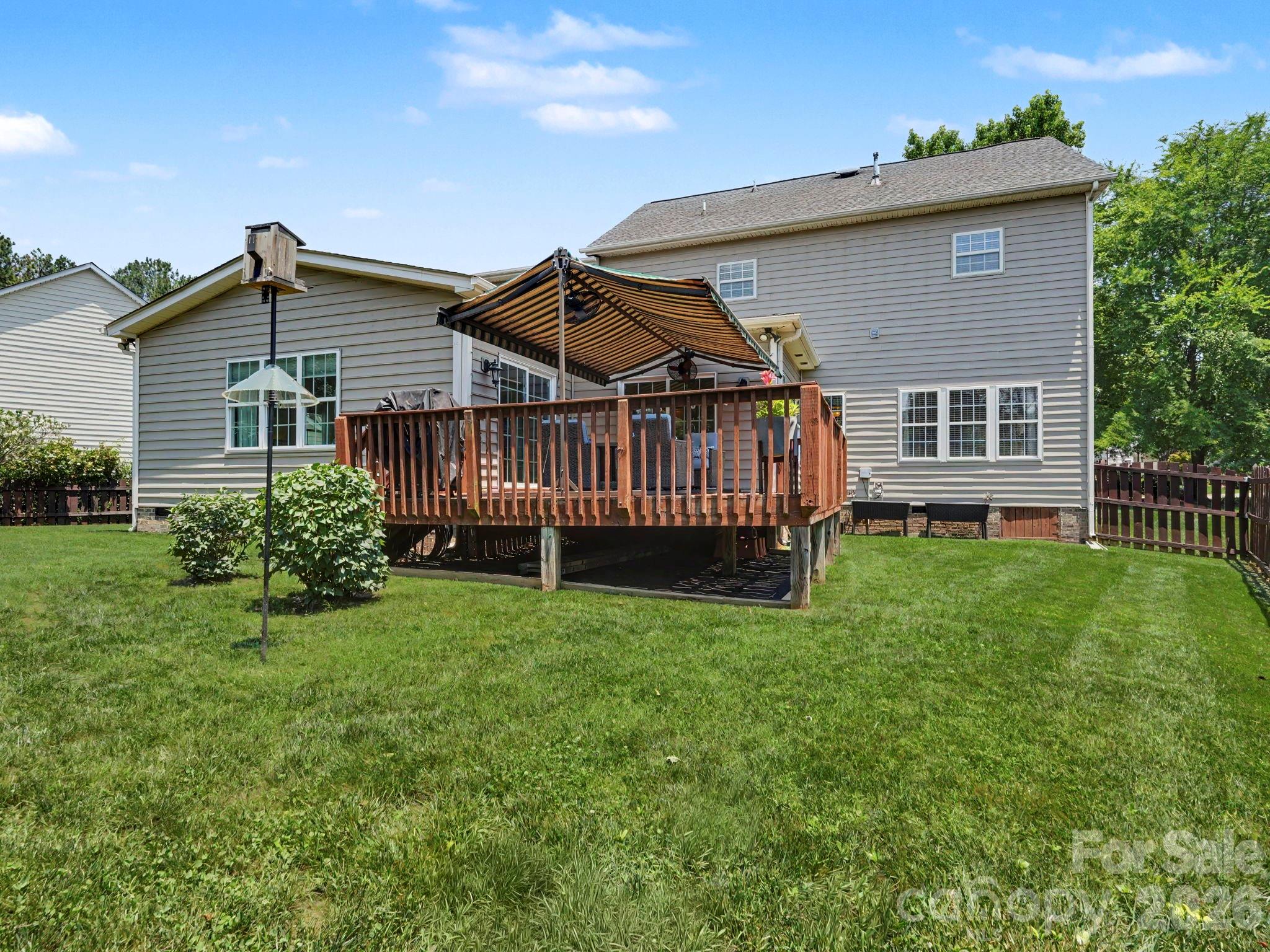 15505 Robsart Court — Charlotte