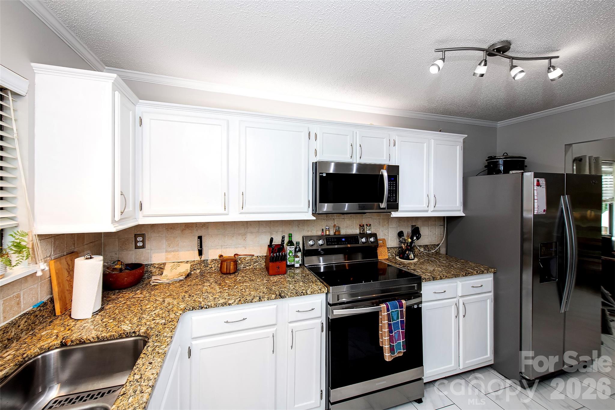 4136 Charlotte Highway — Lake Wylie