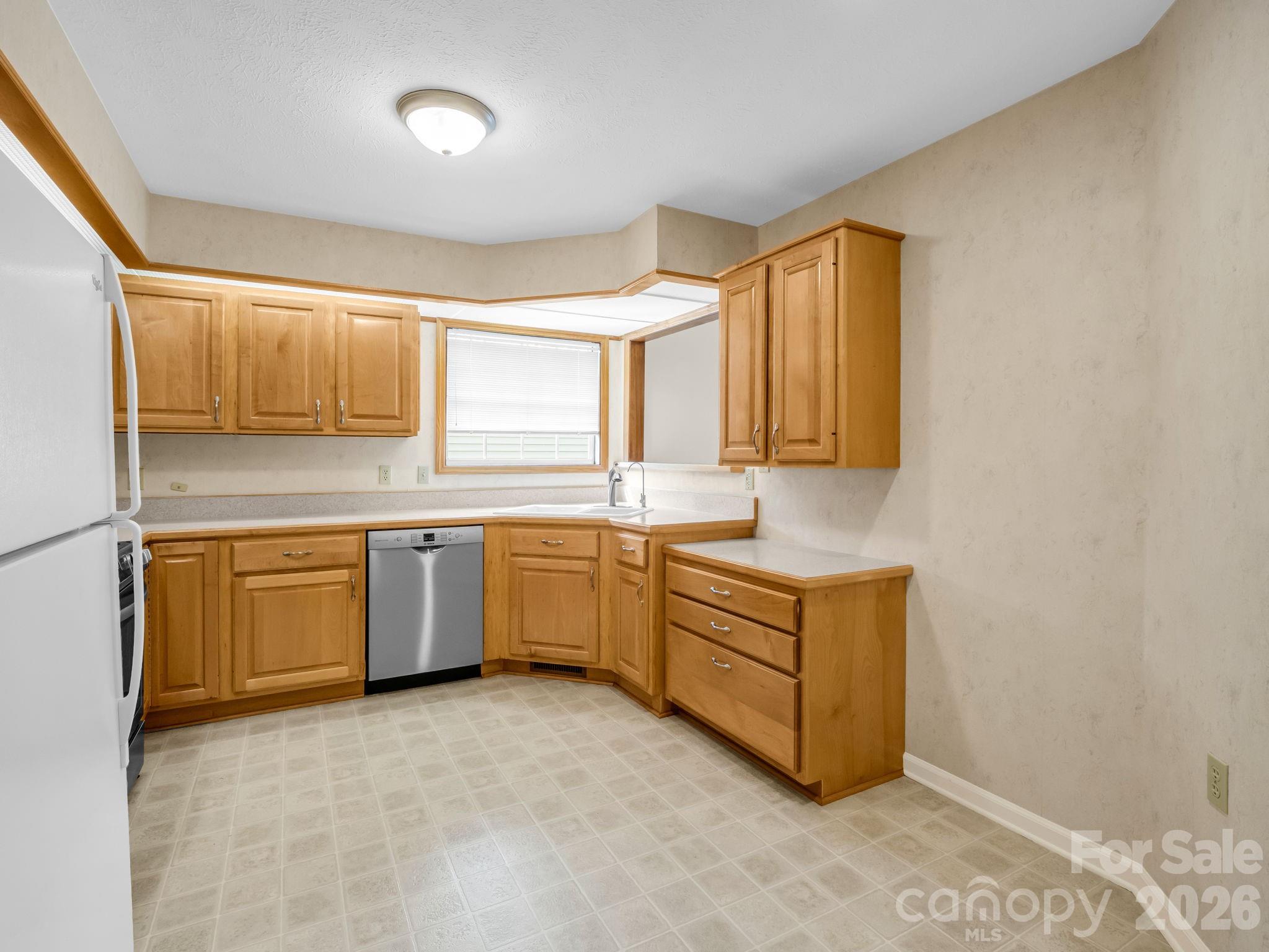 341 Laurel Park Place — Hendersonville