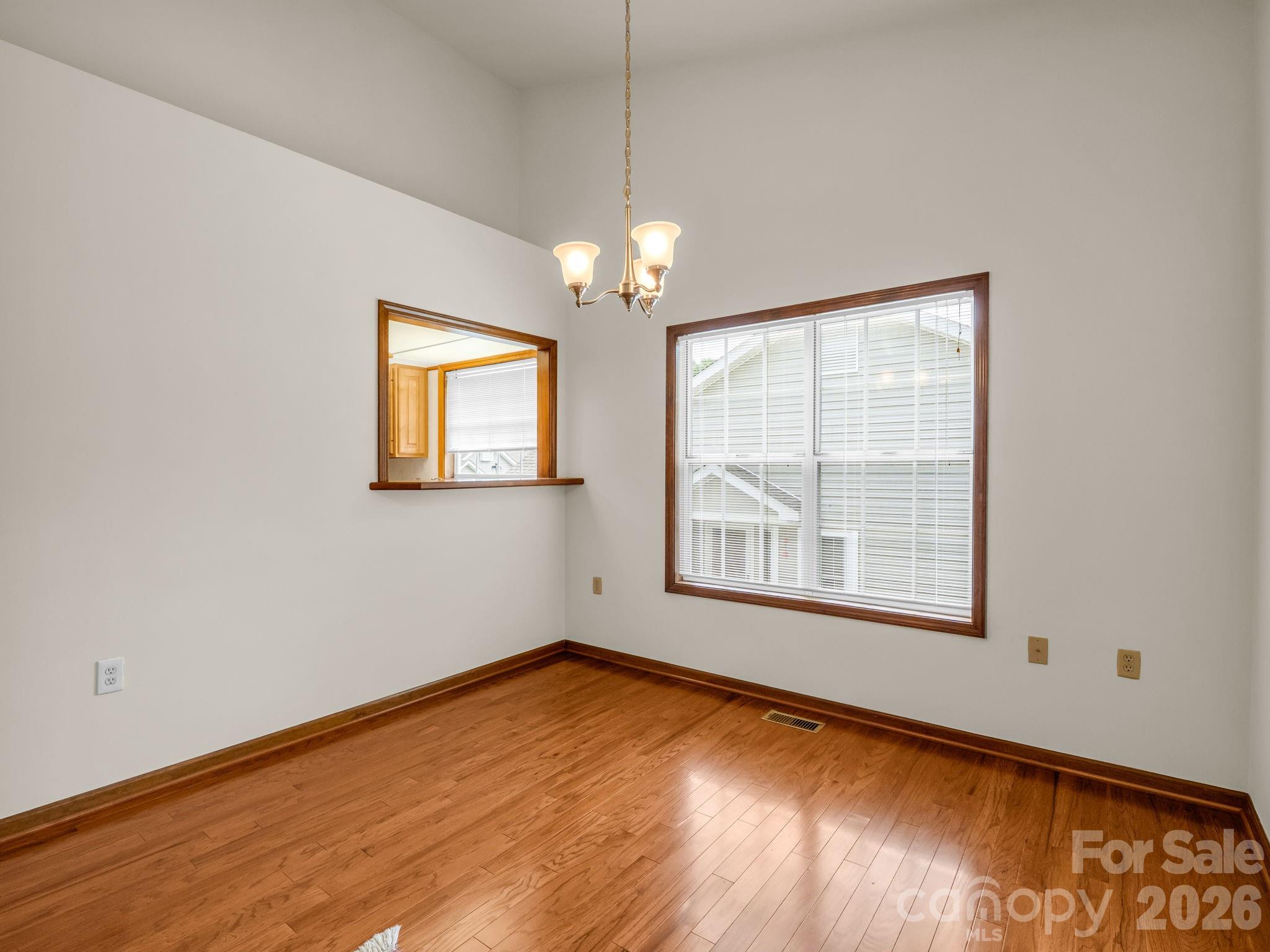 341 Laurel Park Place — Hendersonville