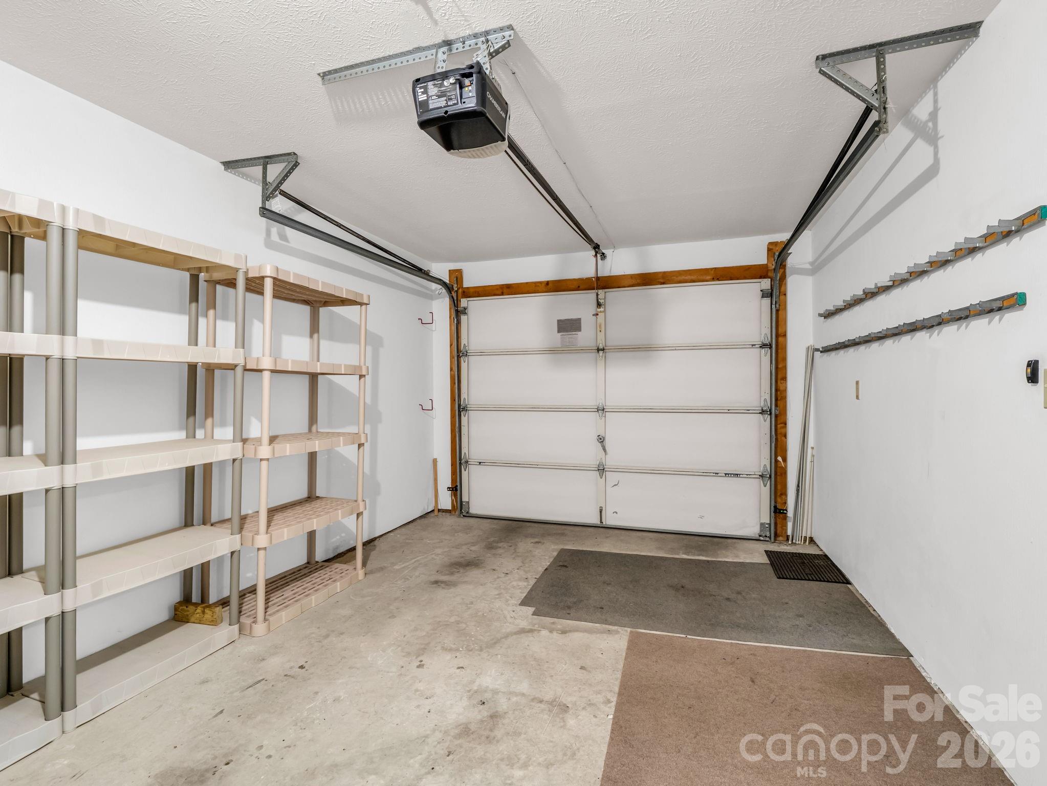 341 Laurel Park Place — Hendersonville