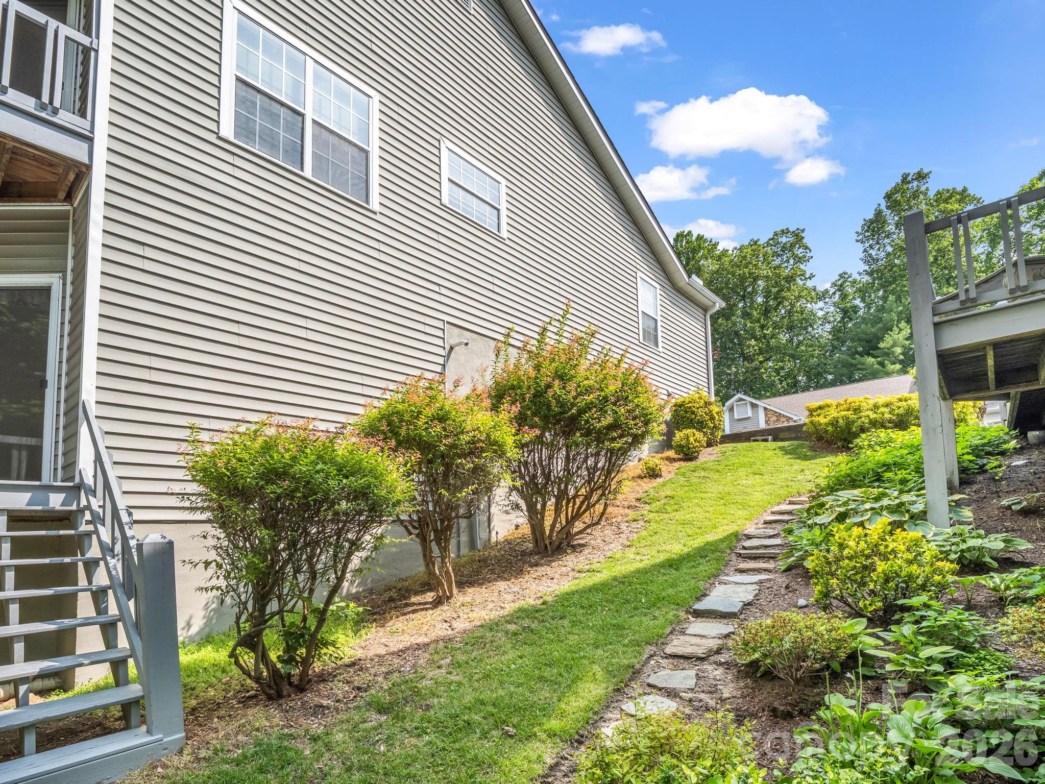 341 Laurel Park Place — Hendersonville