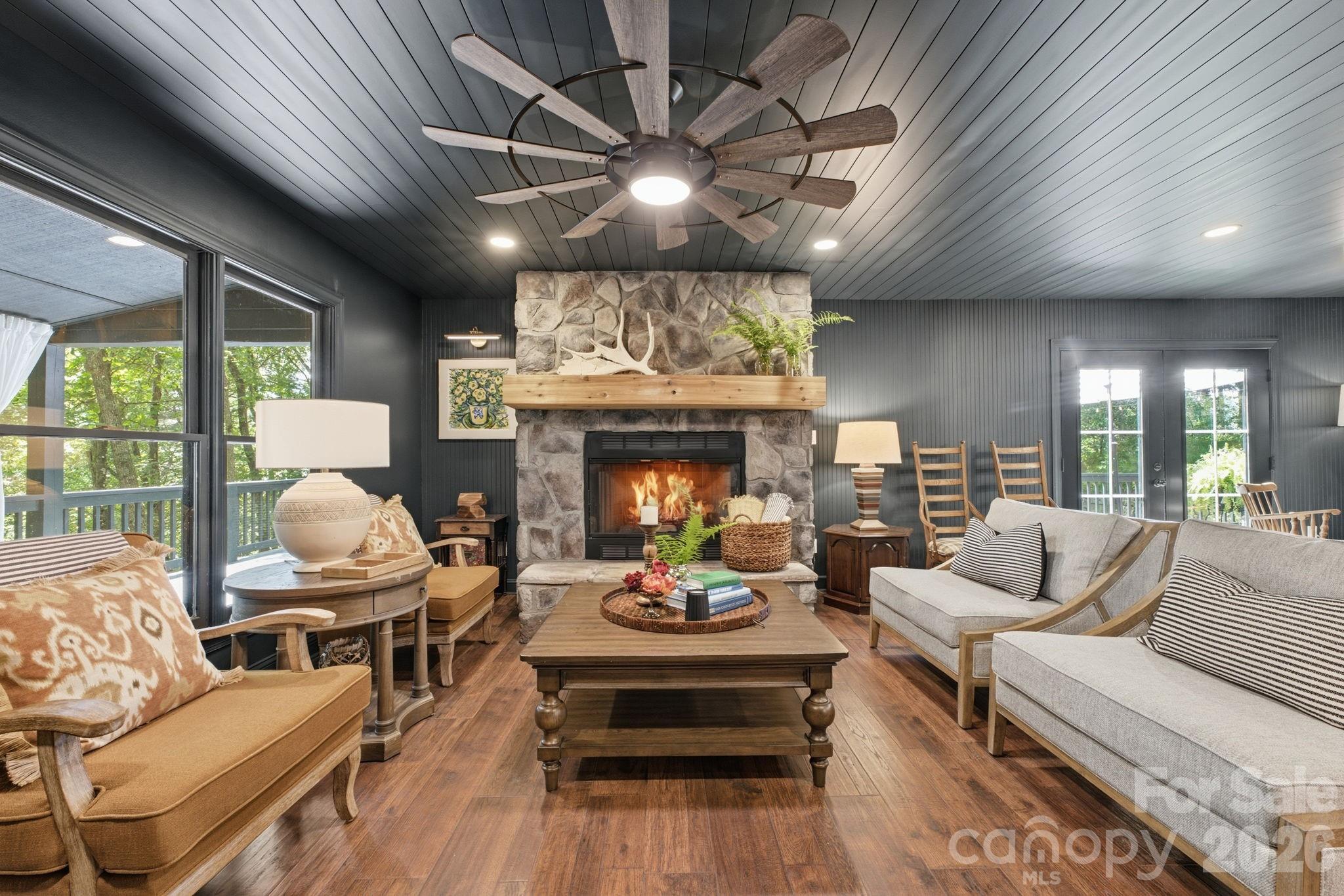 3819 Flat Mountain Road — Highlands