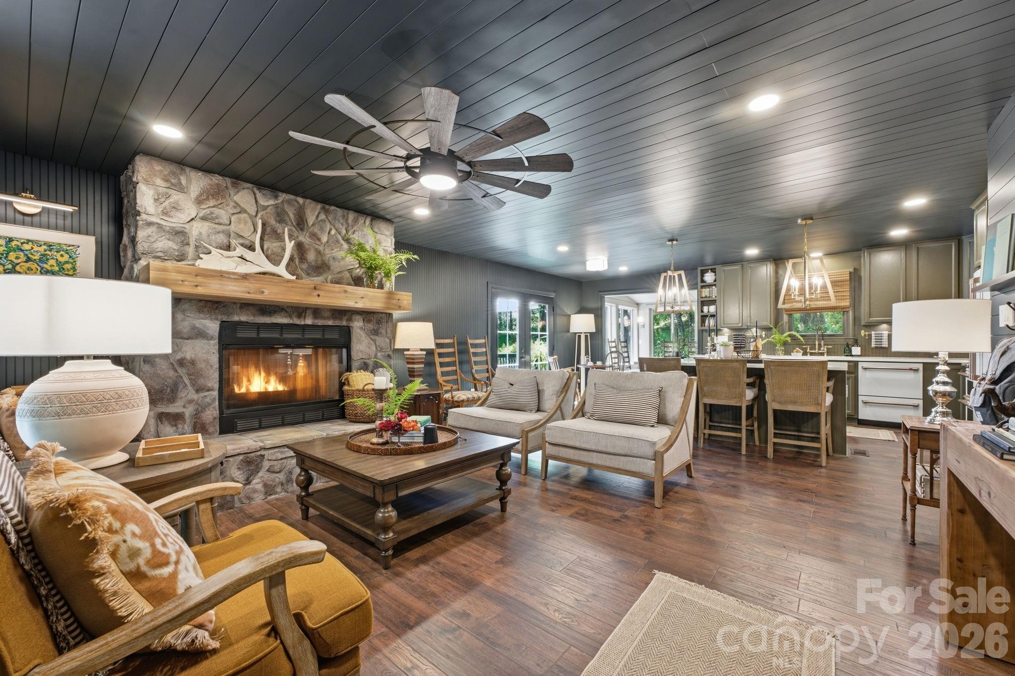 3819 Flat Mountain Road — Highlands