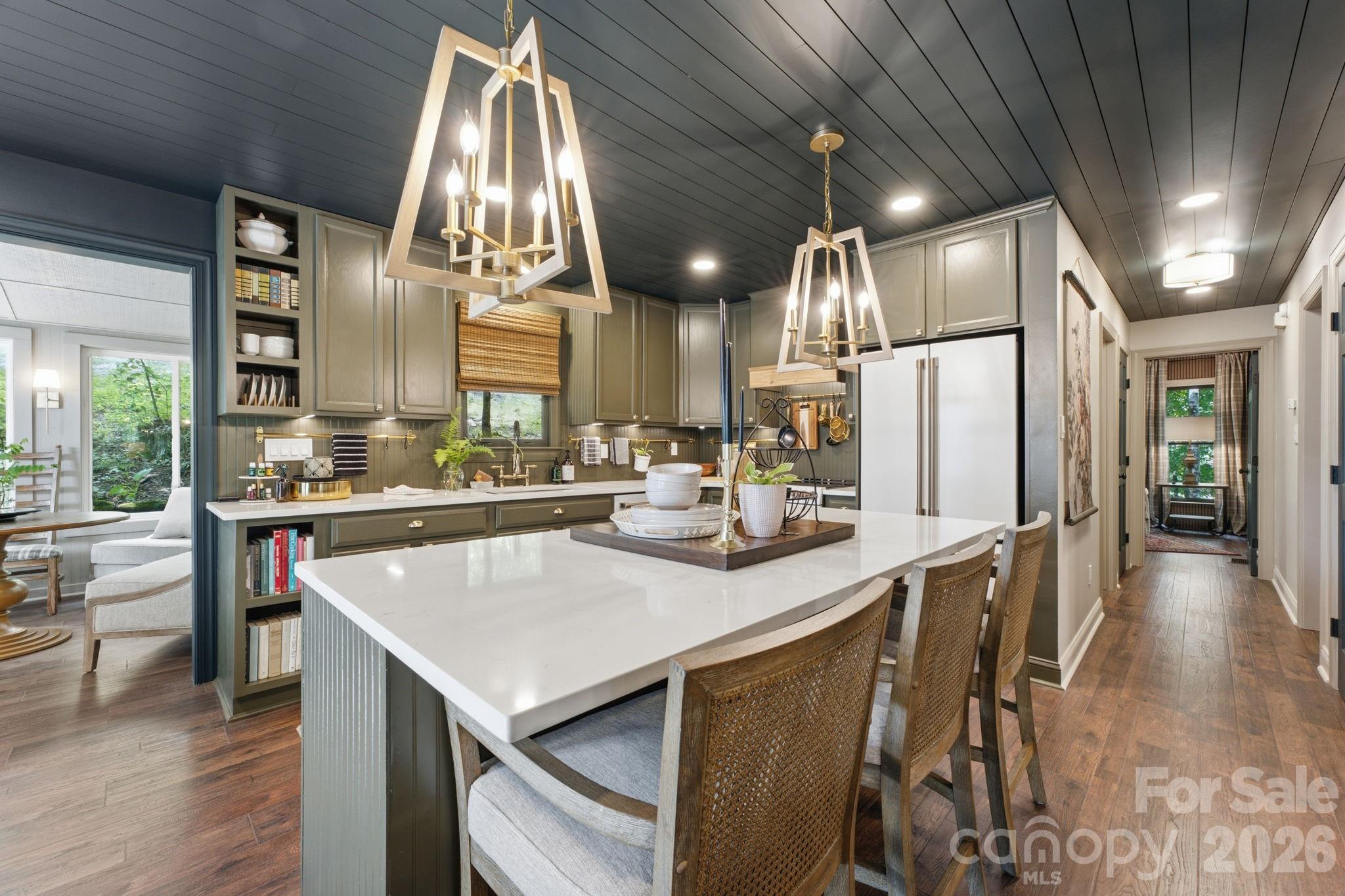 3819 Flat Mountain Road — Highlands