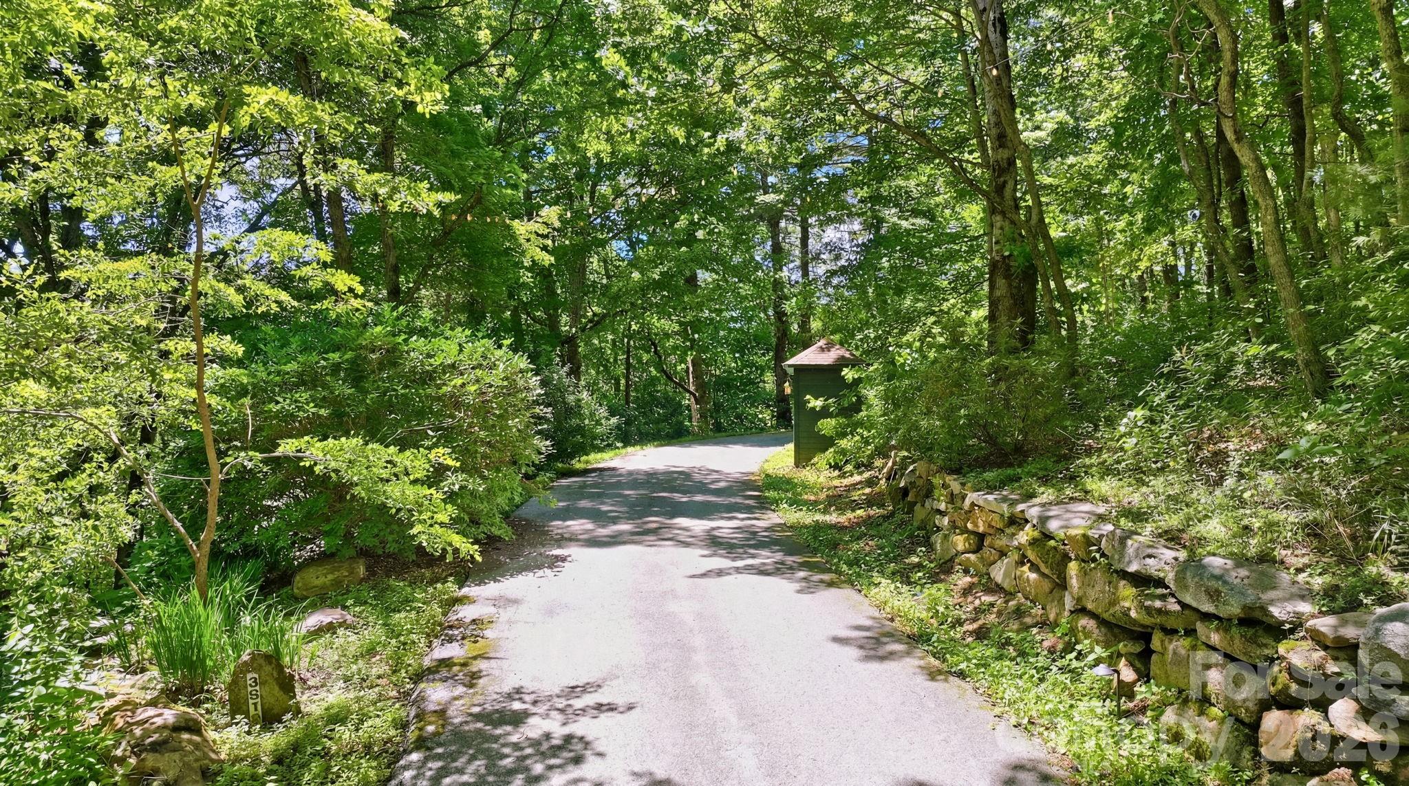 3819 Flat Mountain Road — Highlands