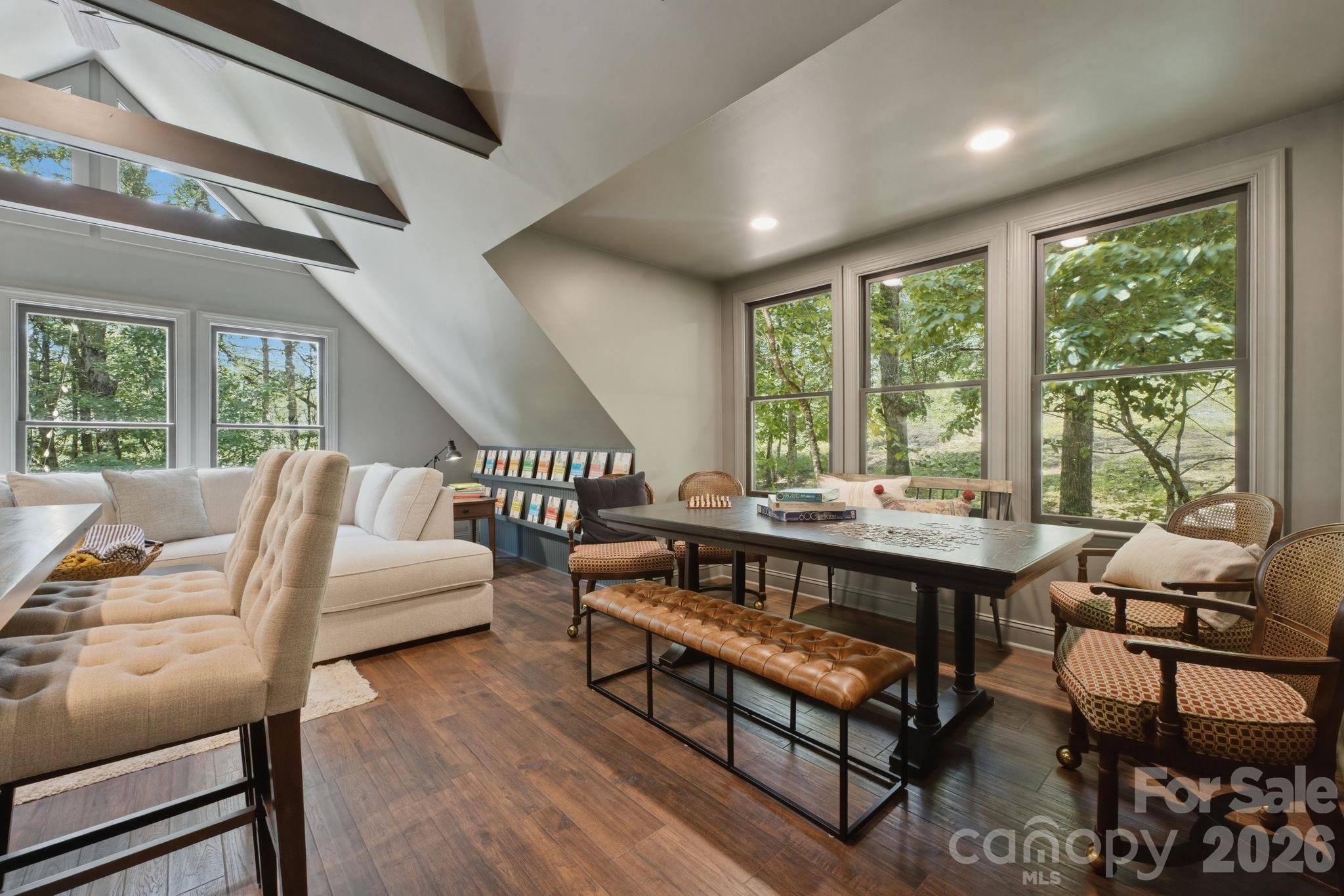 3819 Flat Mountain Road — Highlands